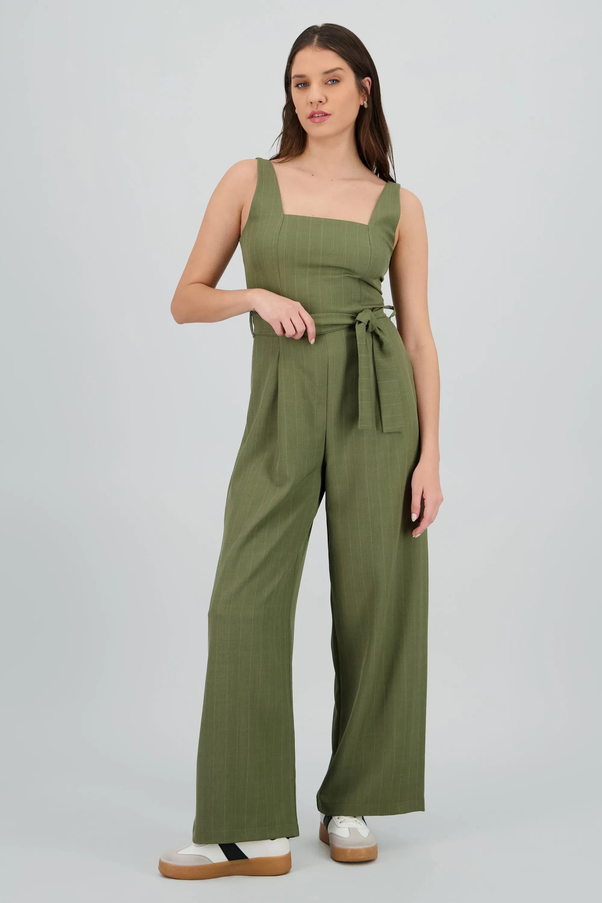 Jumpsuit tirantes sastreado sold by Shasa