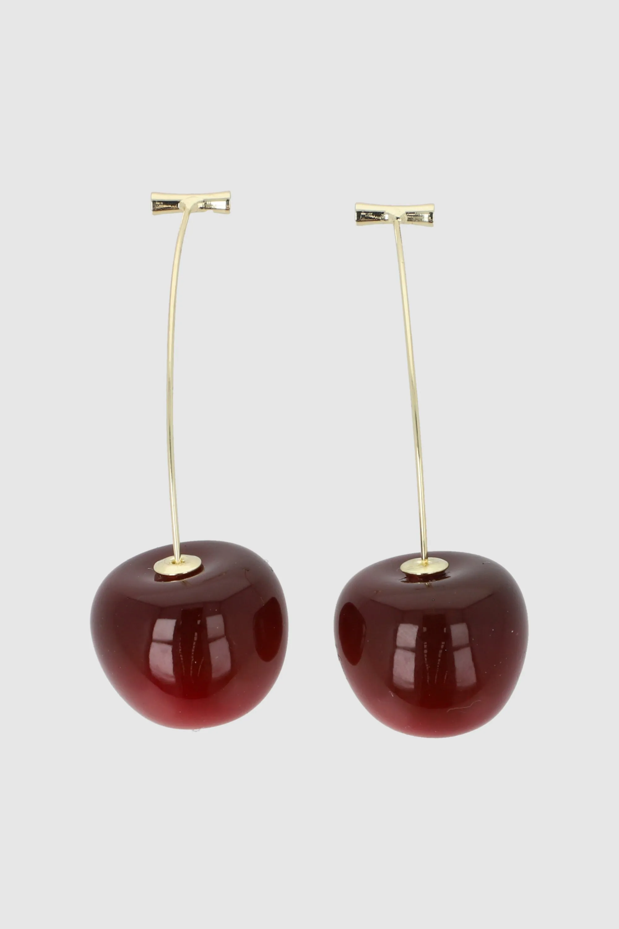 ARETES CEREZAS MAX sold by Shasa