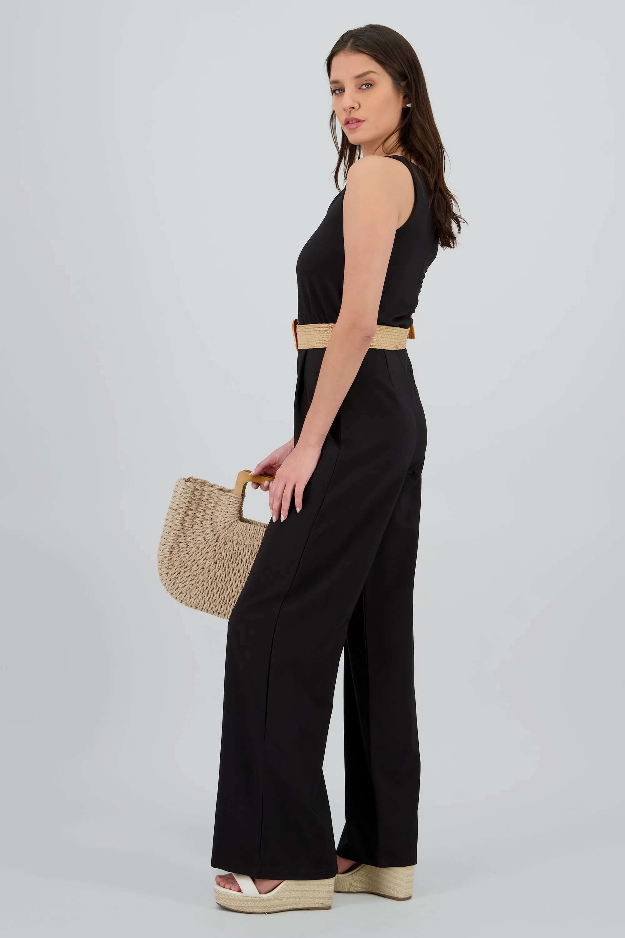 Jumpsuit cuellocuadrado detalle cinturon sold by Shasa product image thumbnail 3