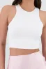 Top liso sin manga cuello redondo sold by Shasa