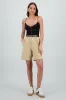 Shorts lisos amplios detalle cinturon sold by Shasa