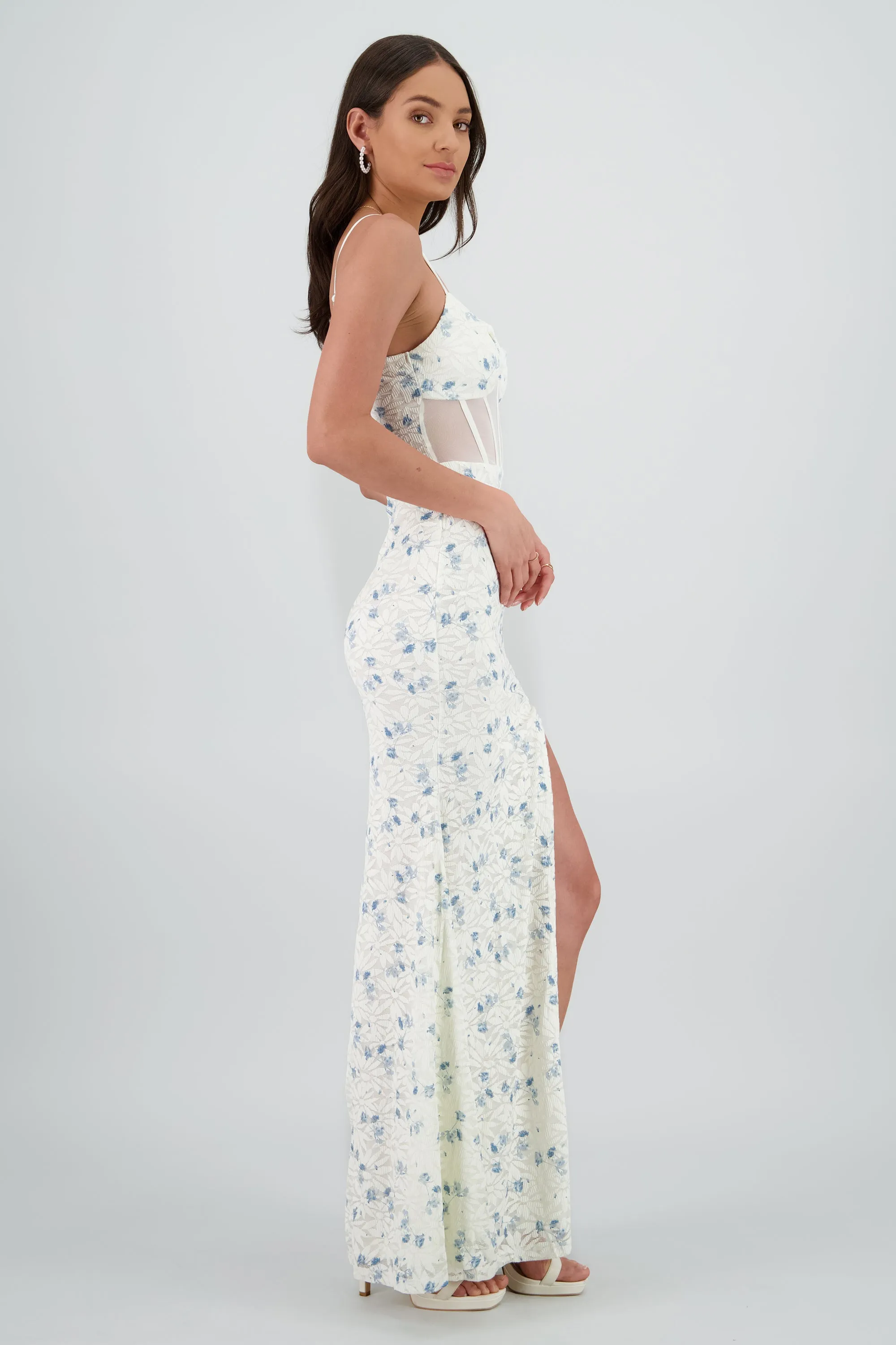 Vestido maxi de encaje con flores y varillas sold by Shasa product image thumbnail 3