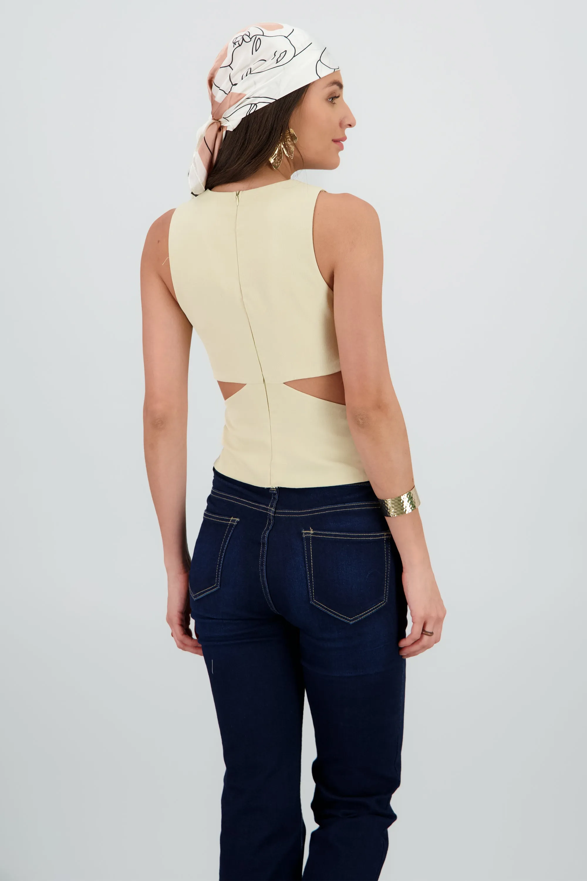 BLUSA DETALLE CORTES sold by Shasa product image thumbnail 4