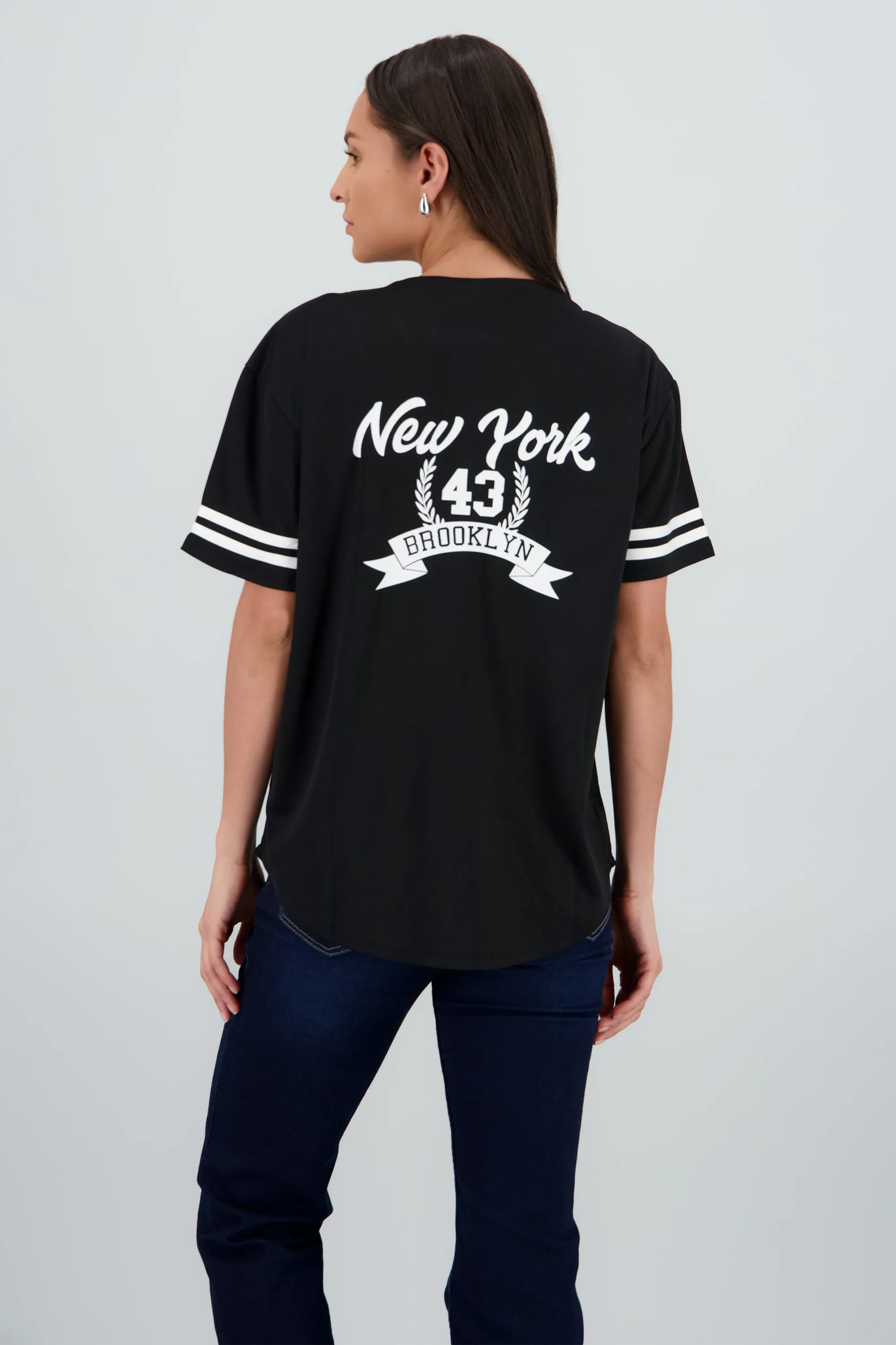 Playera jersey estampado contraste sold by Shasa product image thumbnail 4