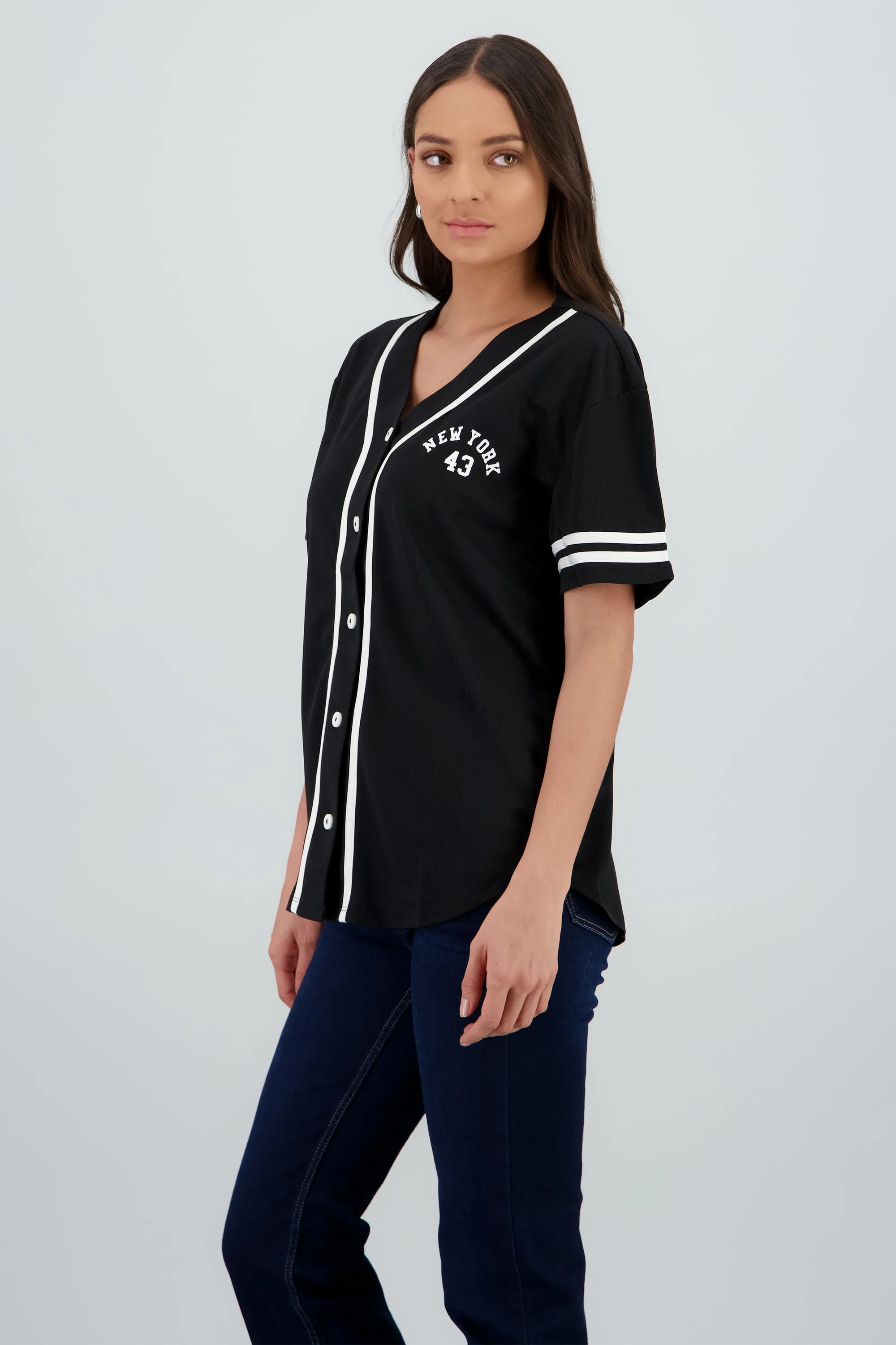 Playera jersey estampado contraste sold by Shasa product image thumbnail 3