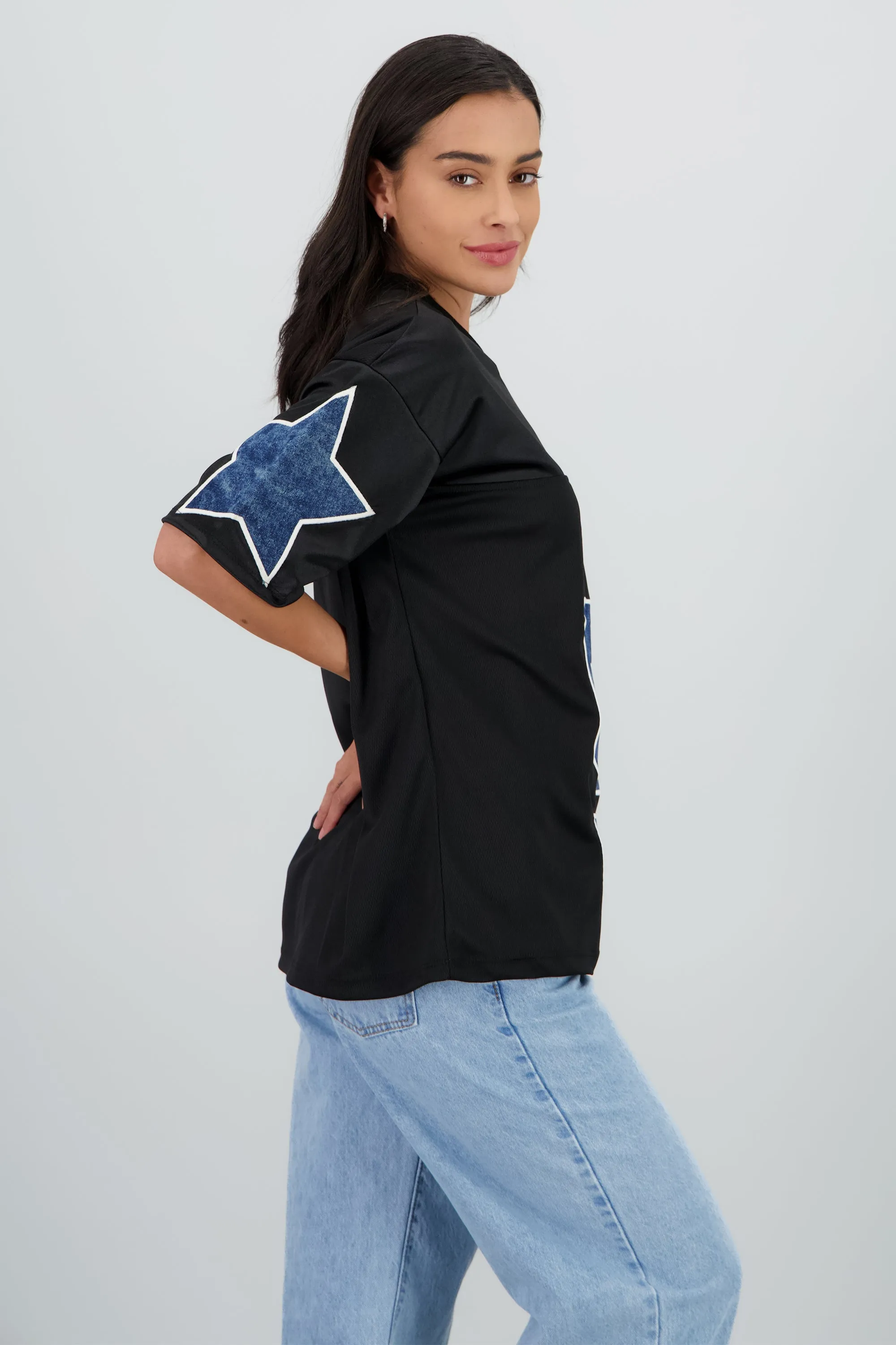 Playera deportiva detalle parche sold by Shasa product image thumbnail 3
