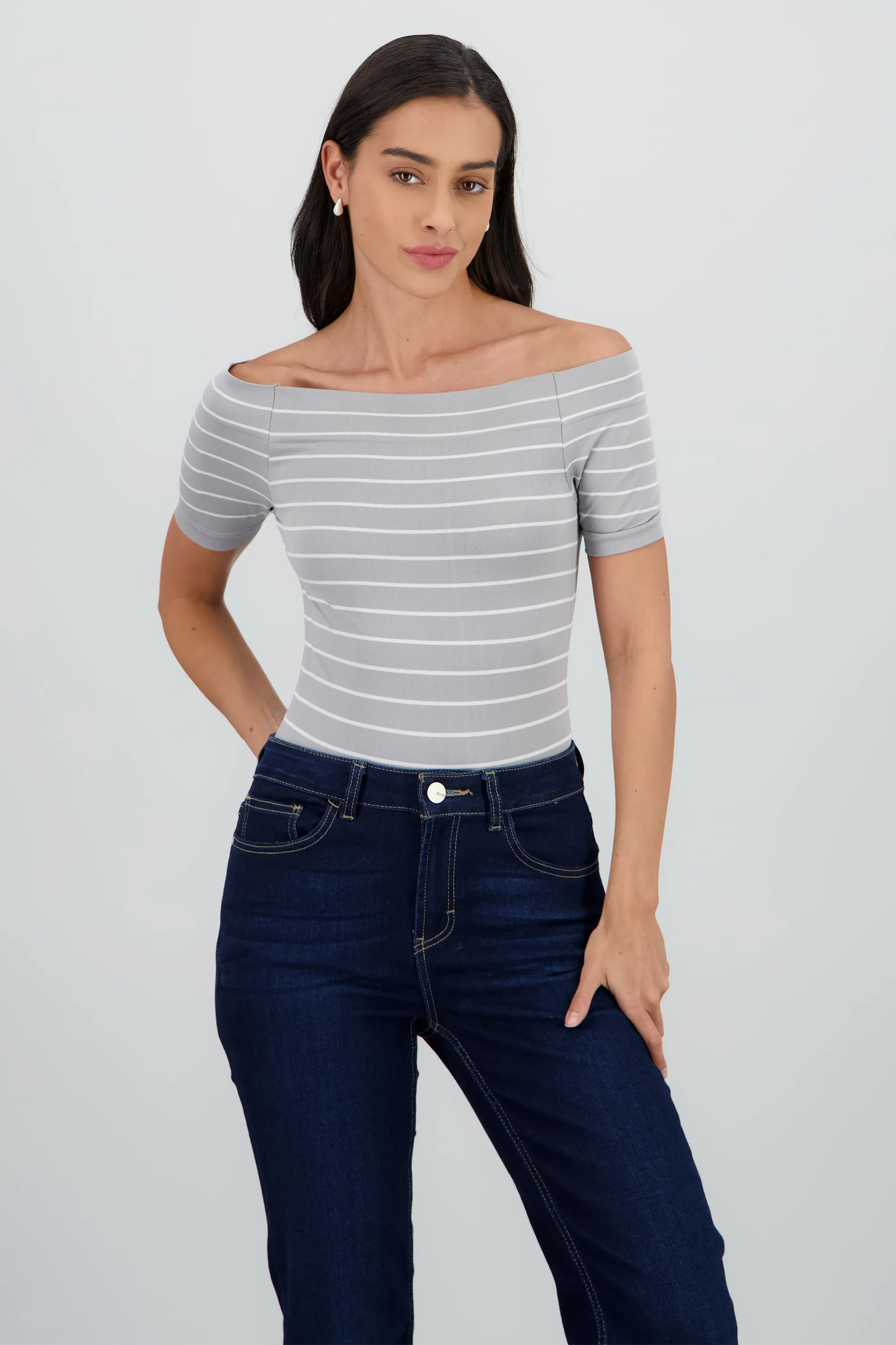 Bodysuit rayas hombro descubierto sold by Shasa