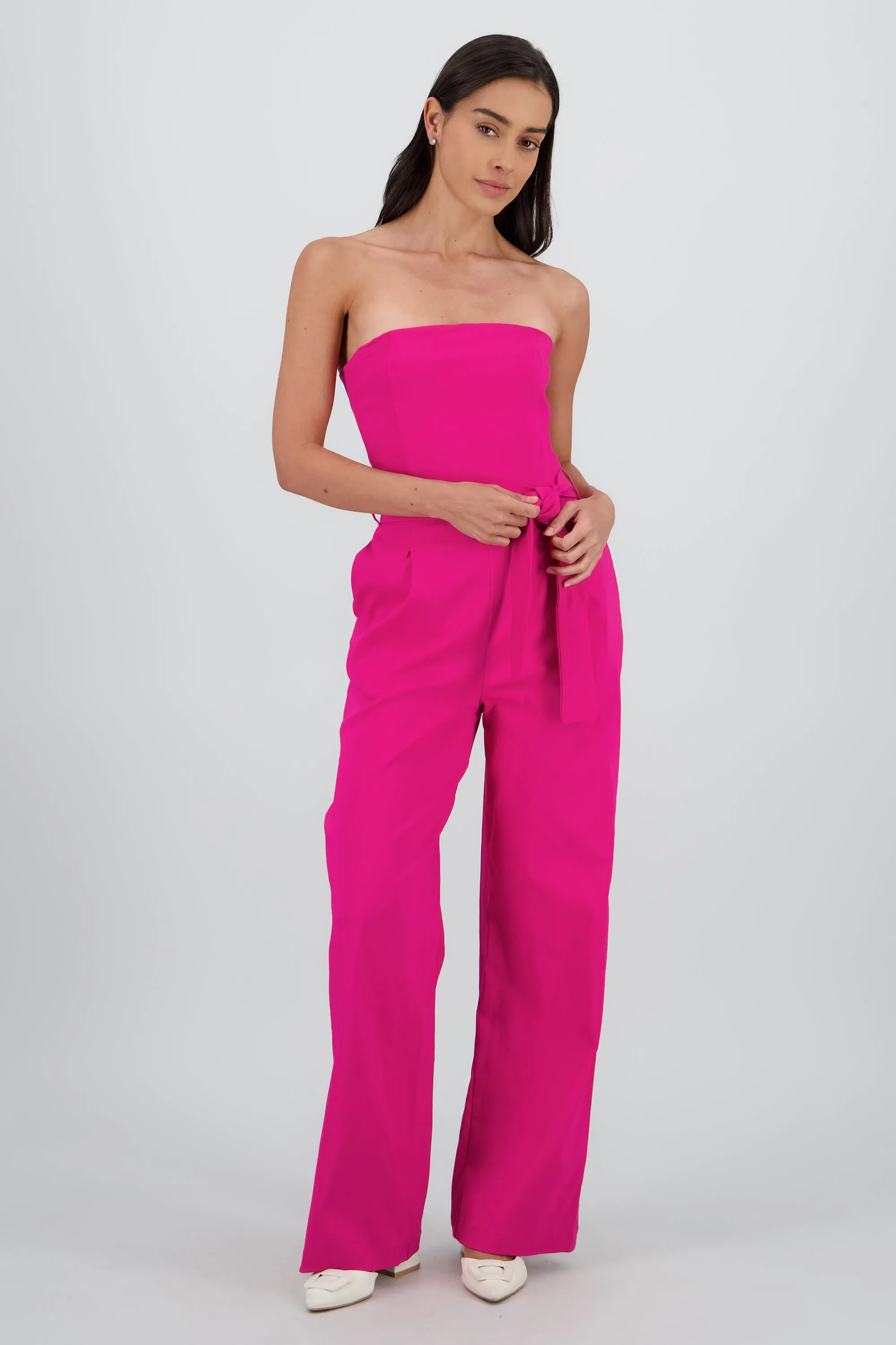 Jumpsuit strapless detalle cinturon sold by Shasa