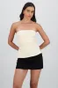 Top strapless con textura sold by Shasa