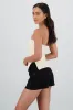 Top strapless con textura sold by Shasa