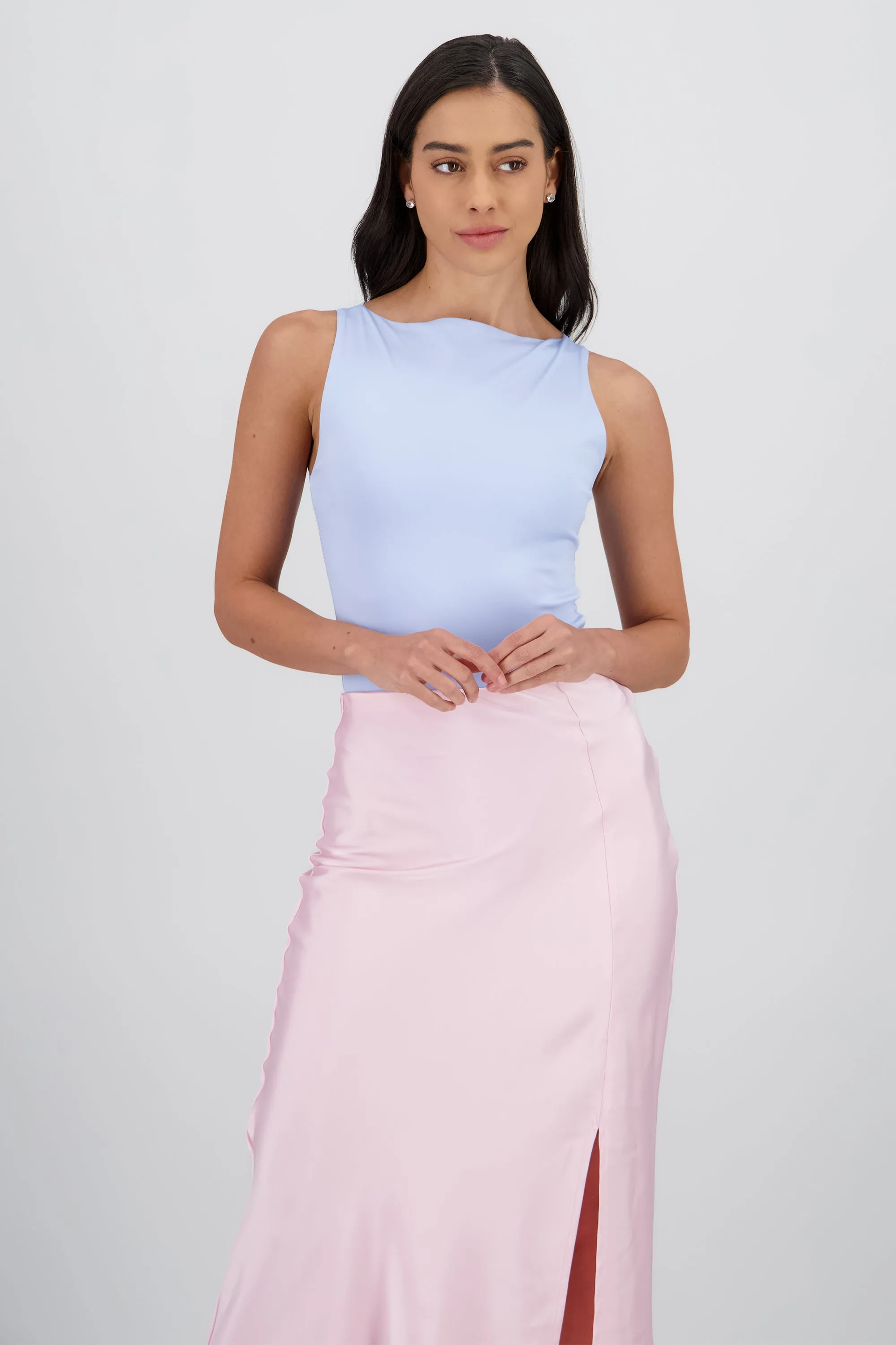 Body doble tela escote recto sold by Shasa product image thumbnail 2