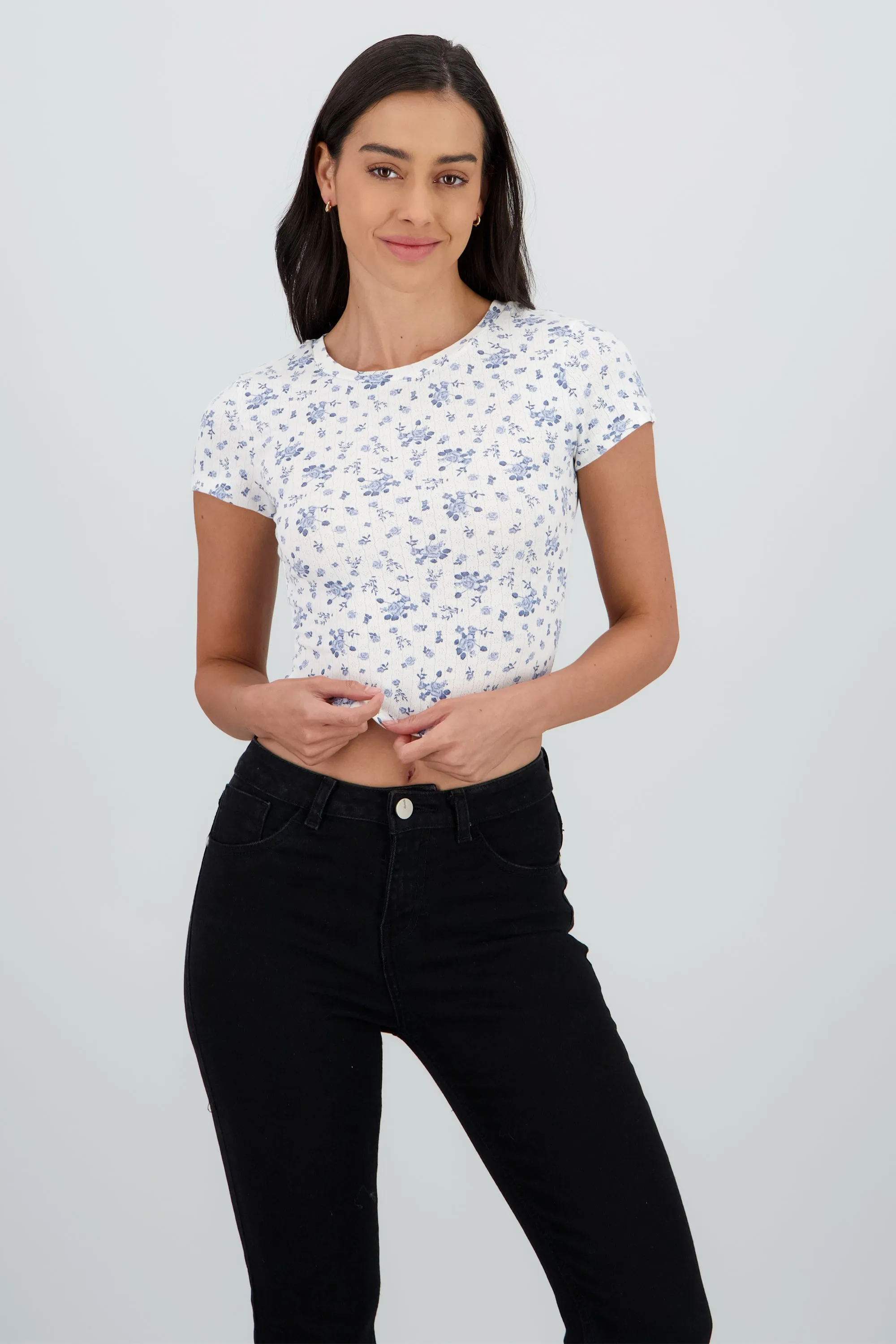 Top manga corta tela pointelle estampado sold by Shasa