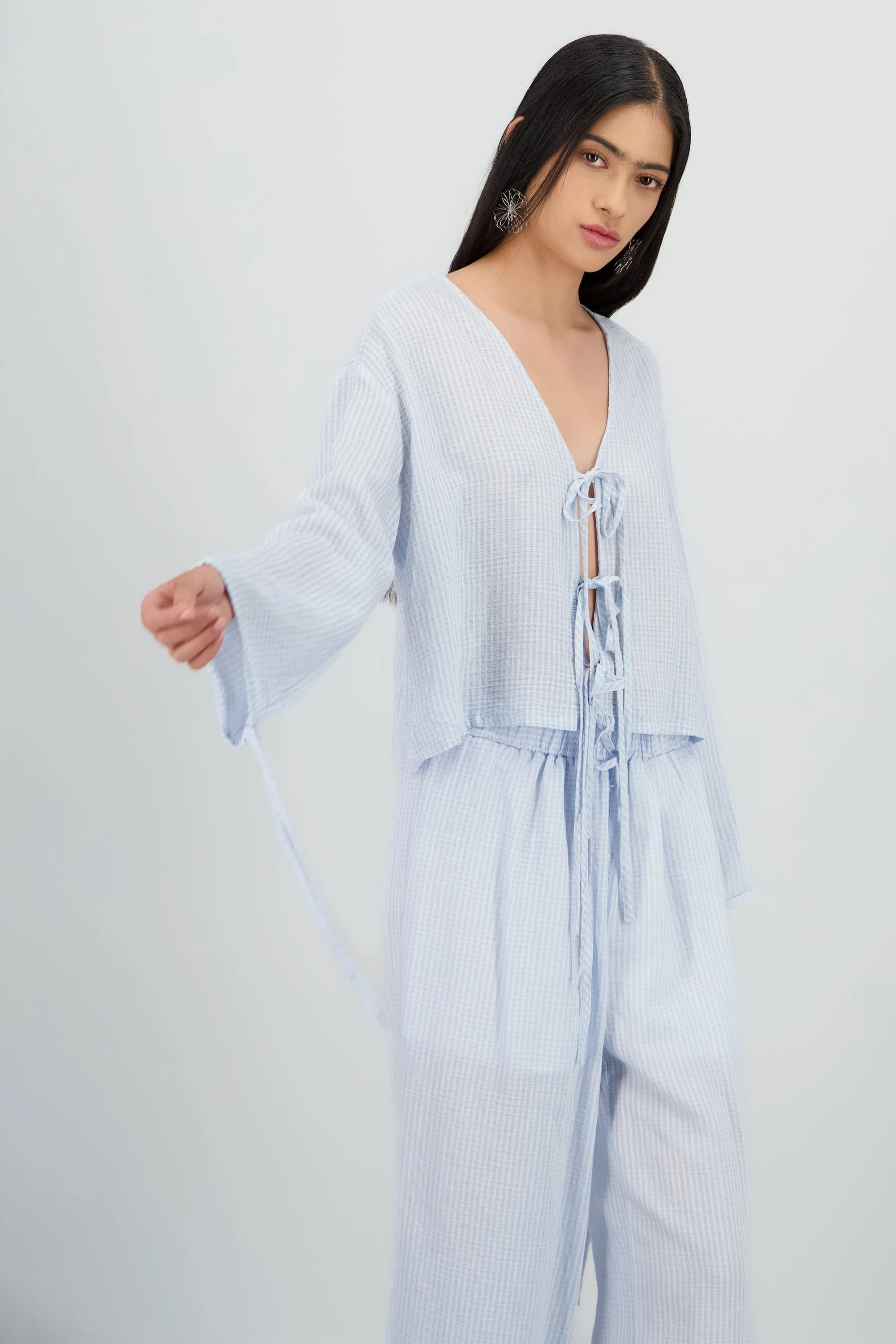 Camisa manga larga con monos sold by Shasa