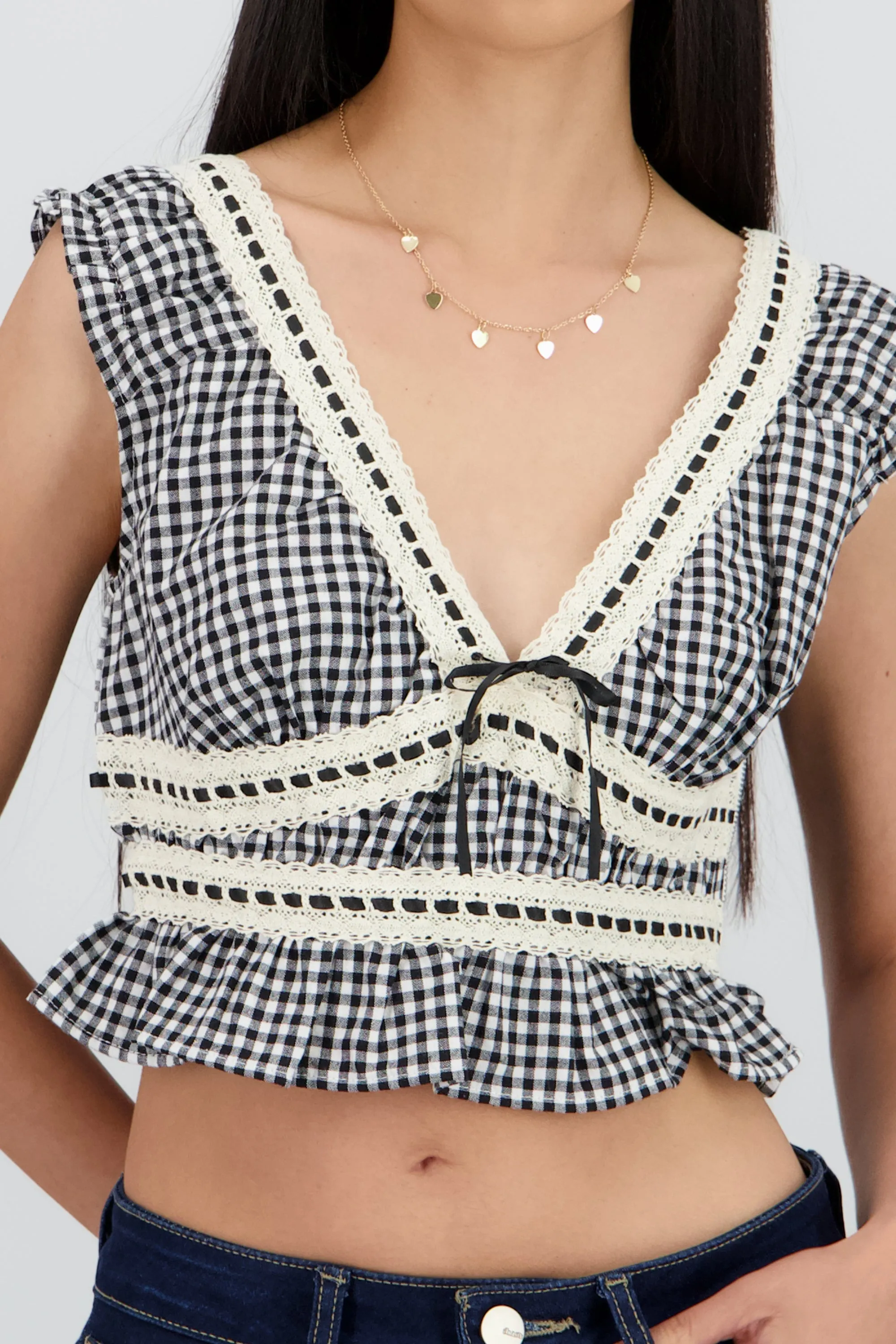 Blusa gingham escote v sold by Shasa product image thumbnail 5