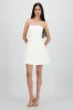VESTIDO CON DETALLE DE FLOR sold by Shasa