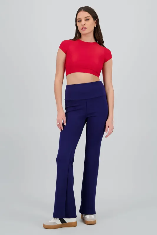 Pantalon flare liso detalle dobles sold by Shasa