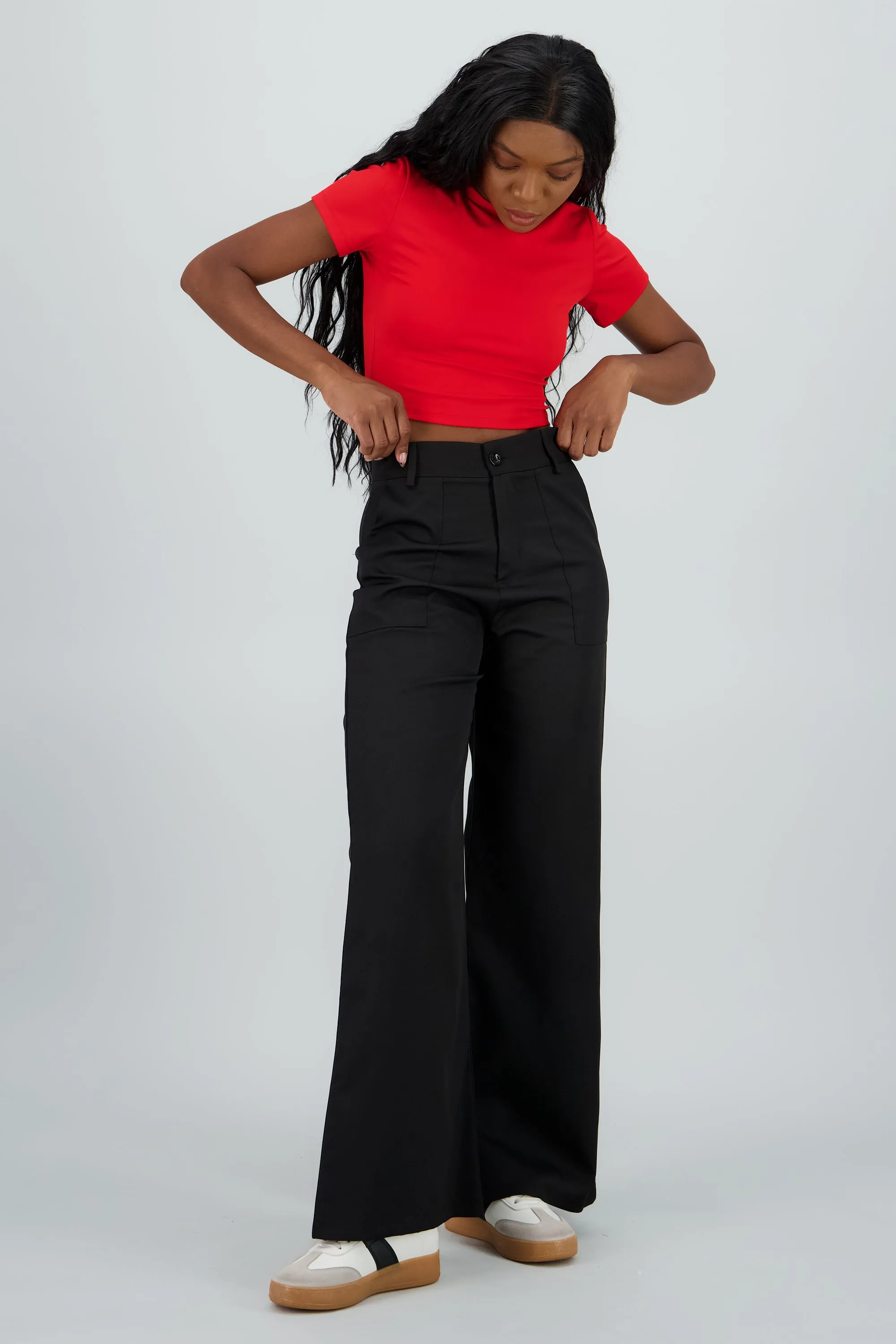 Pantalon amplio detalle bolsas costura sold by Shasa