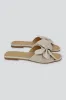 Sandalia mula flor lazo sold by Shasa