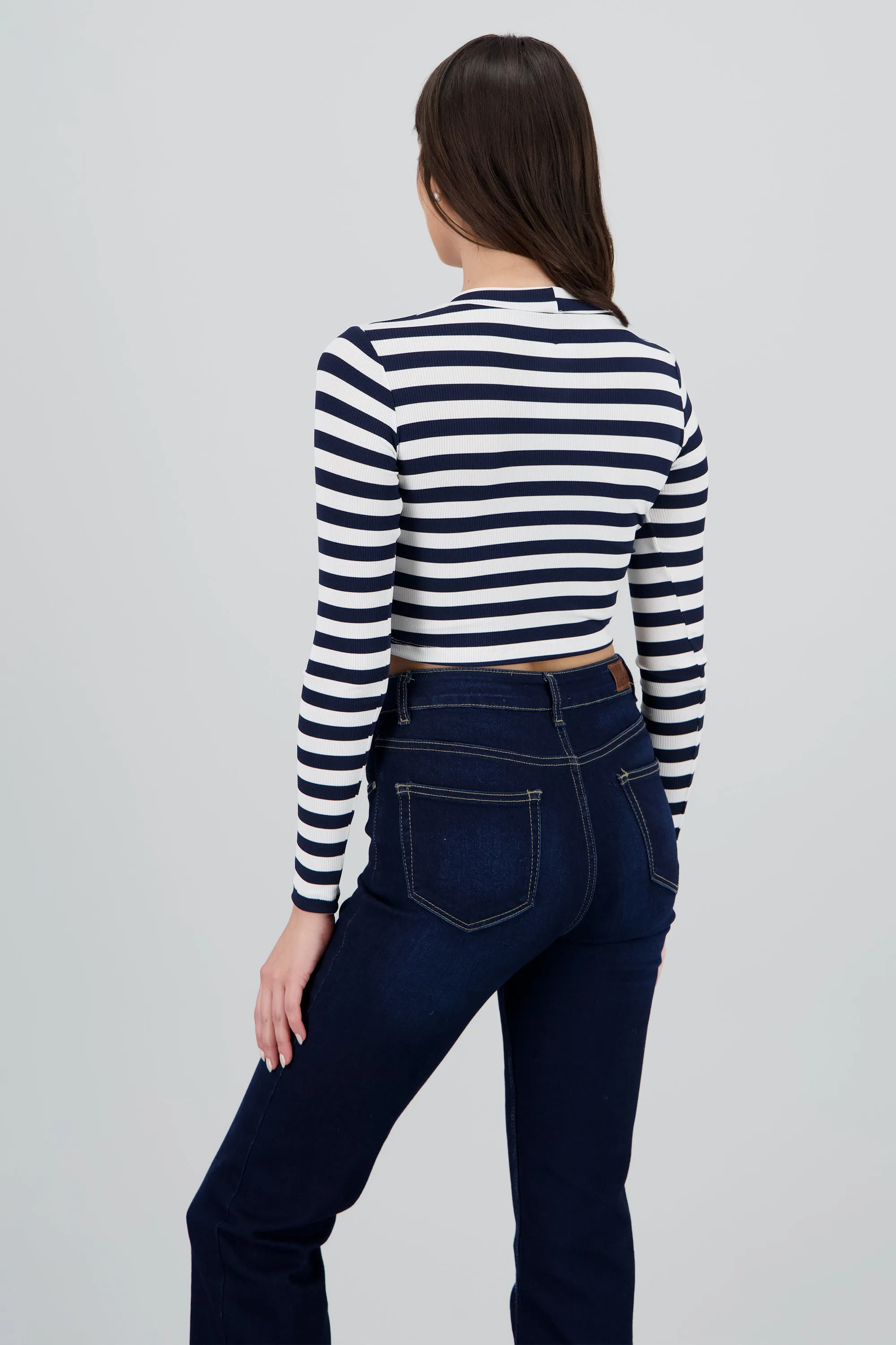 Blusa manga larga crop rayas sold by Shasa product image thumbnail 4