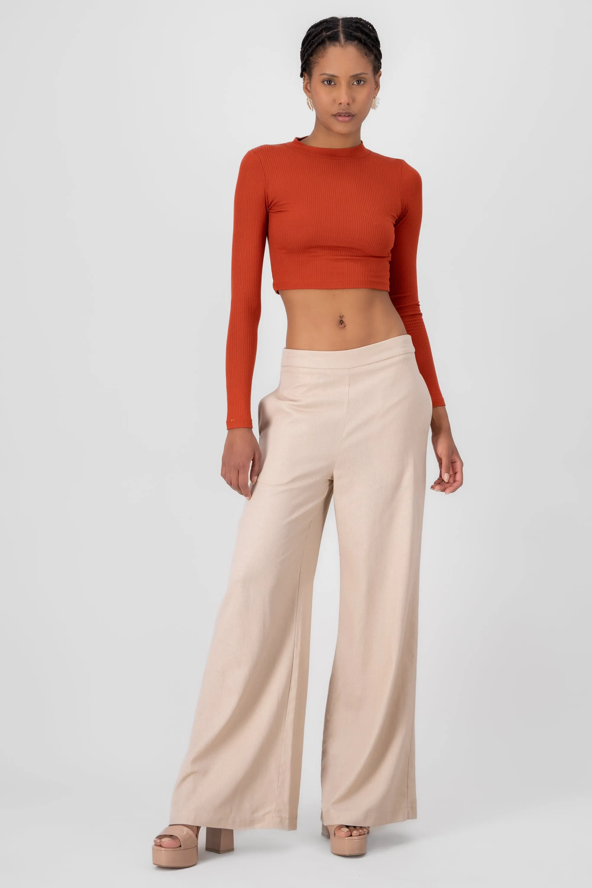 Pantalon amplio lino sold by Shasa