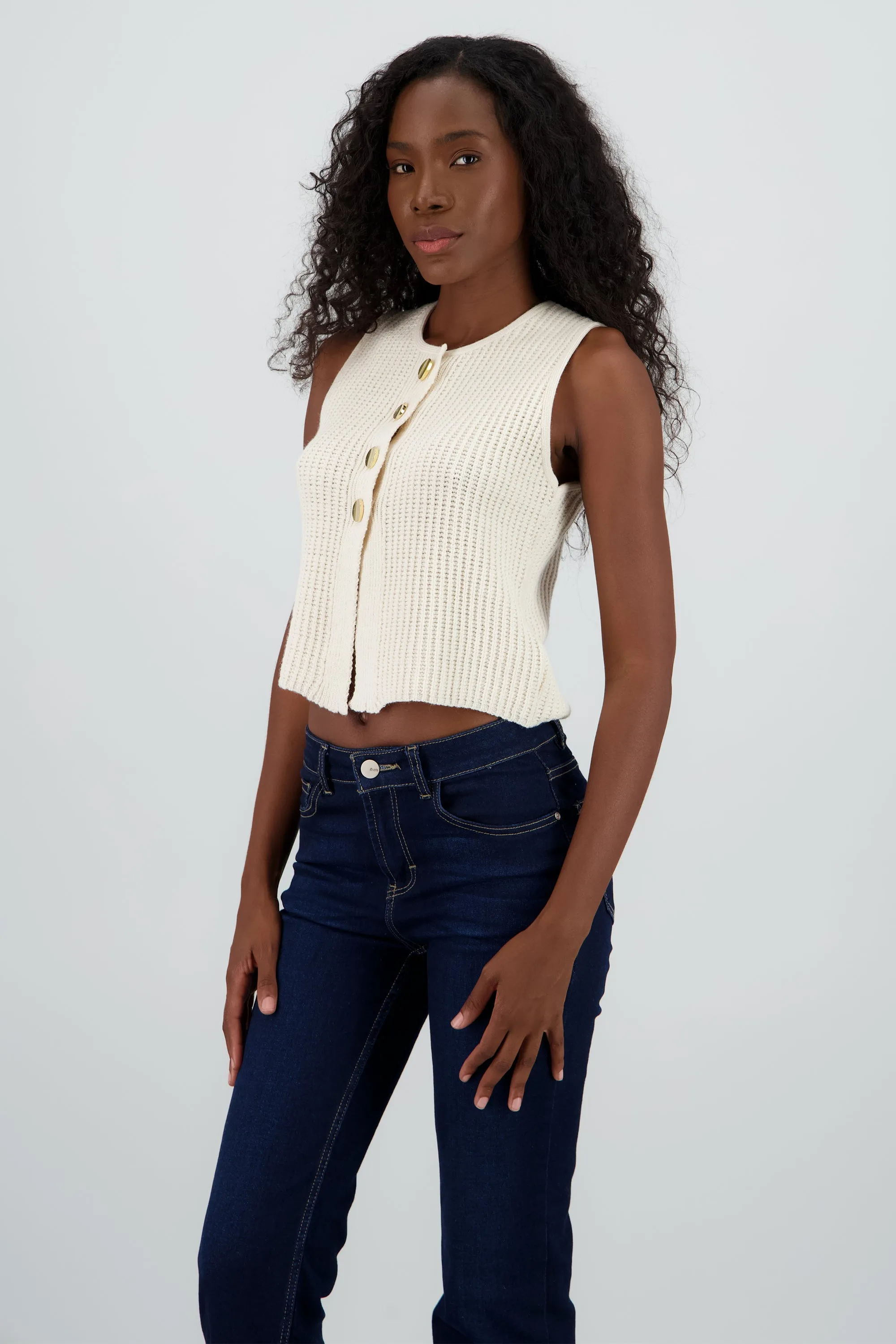 Chaleco ligero tejido botones sold by Shasa product image thumbnail 3