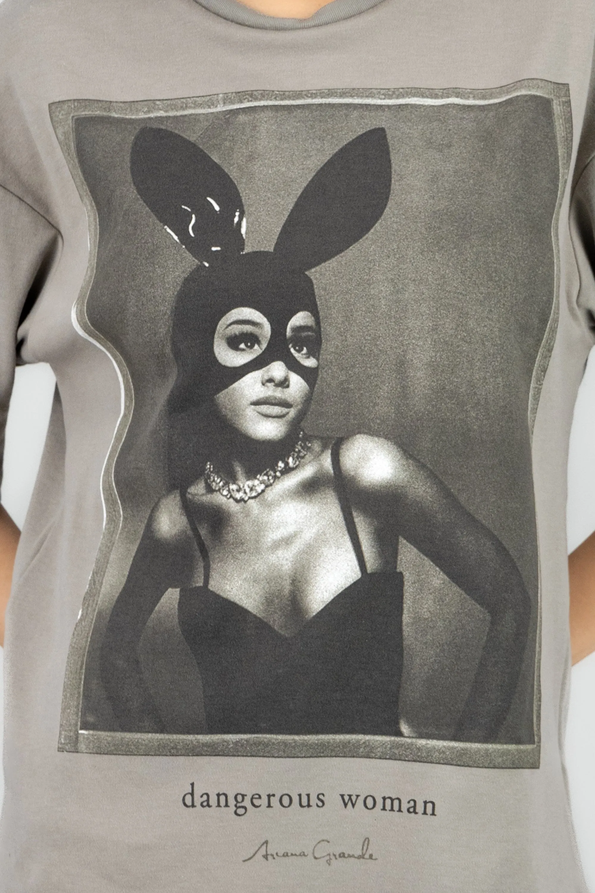 Playera Ariana Grande Dangerous woman sold by Shasa product image thumbnail 5