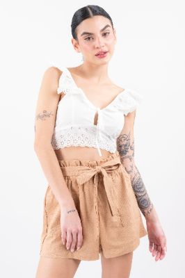 Blusa olán eyelet flores sold by Shasa