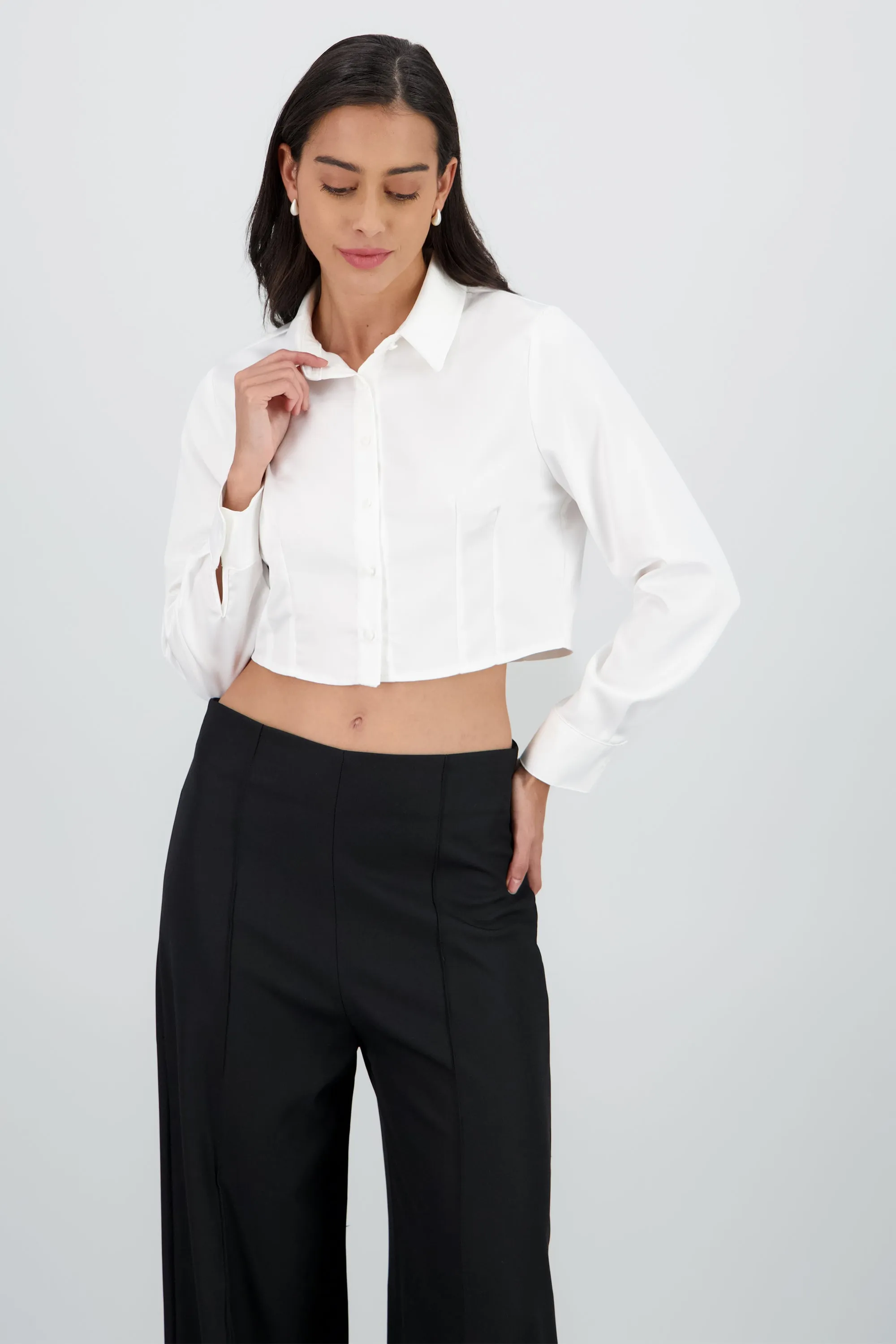 Camisa manga larga cuello detalle pinza sold by Shasa product image thumbnail 2