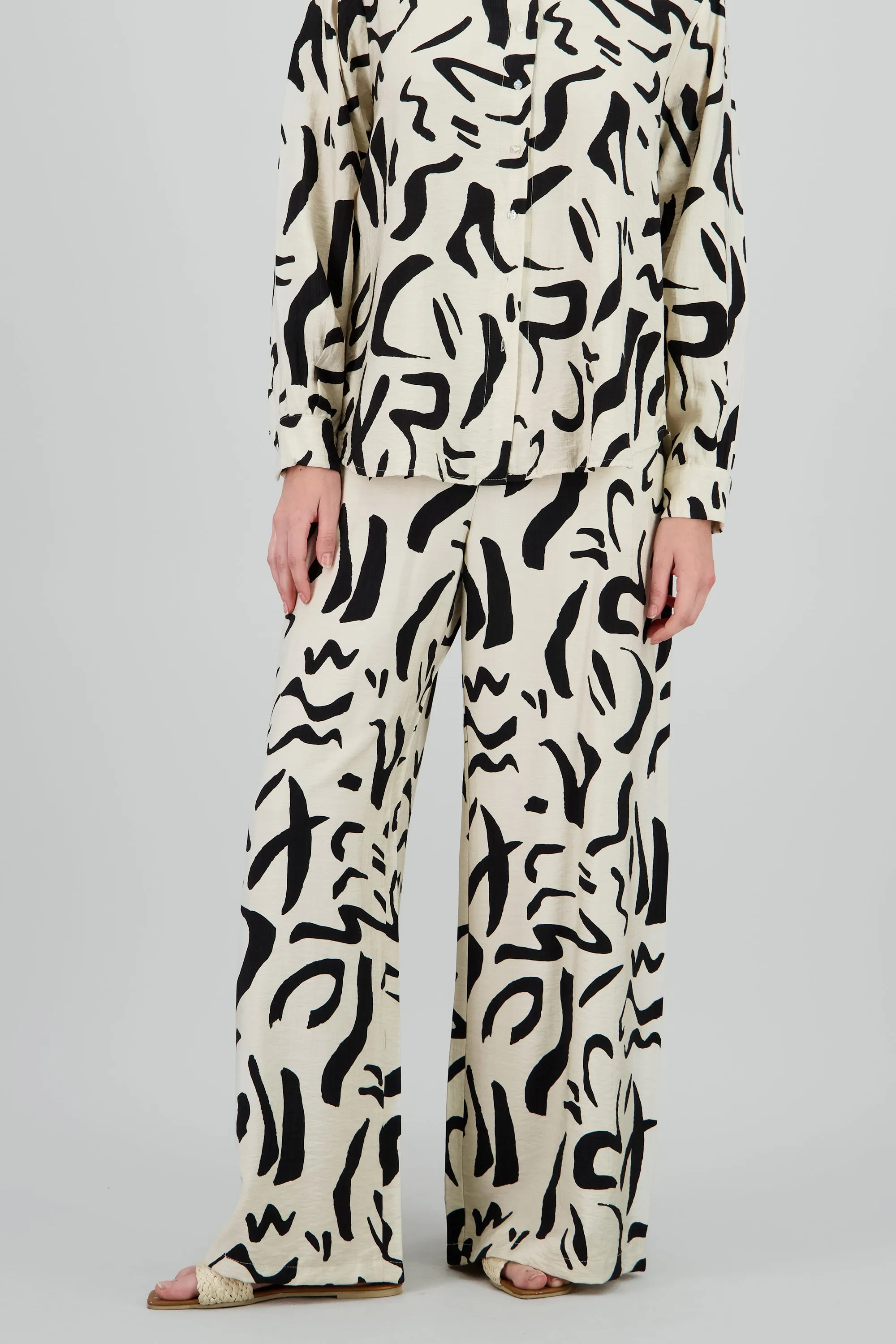 Pantalon amplio detalle resorte estampado sold by Shasa product image thumbnail 2