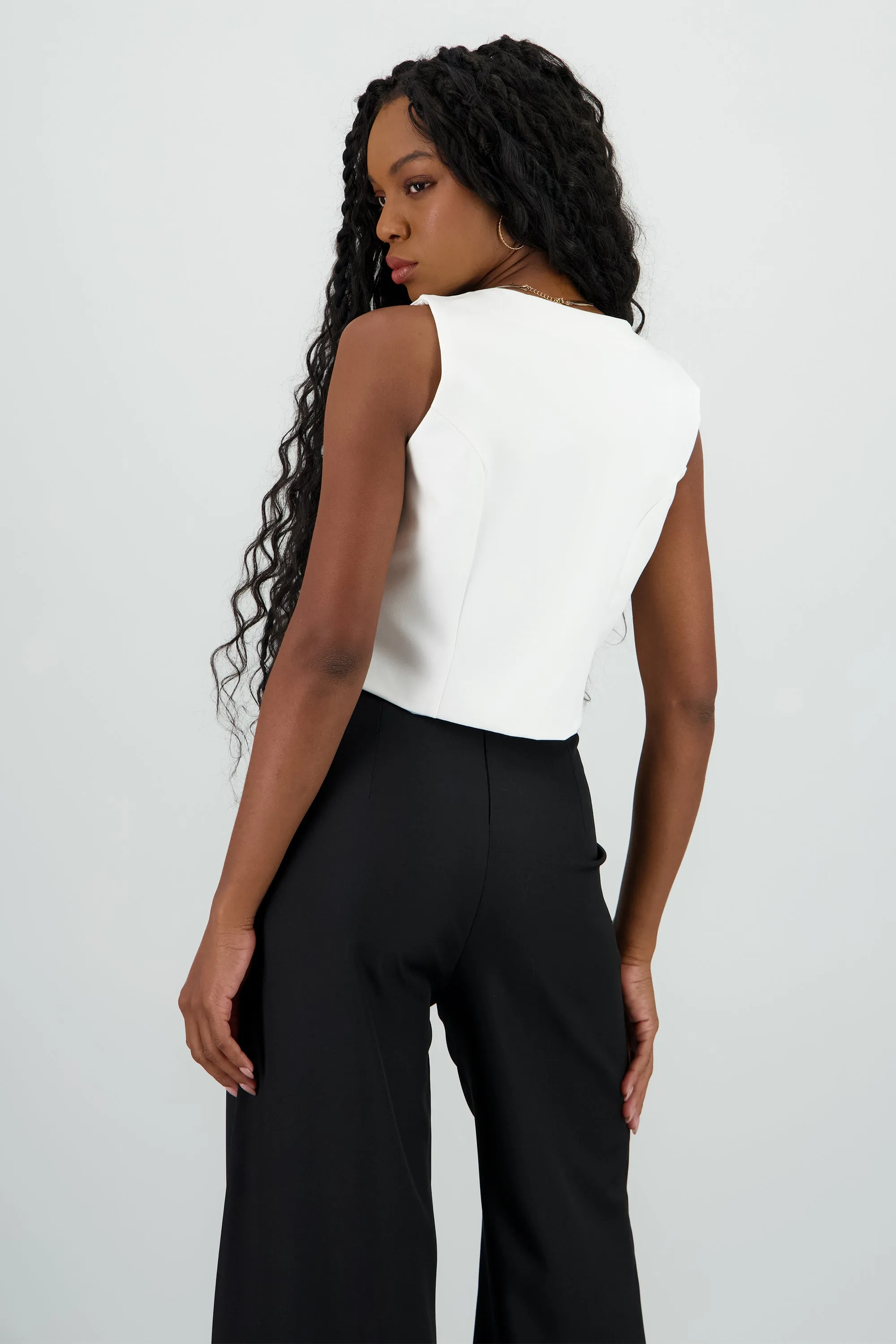 Chaleco crop detalle lazos sold by Shasa product image thumbnail 4