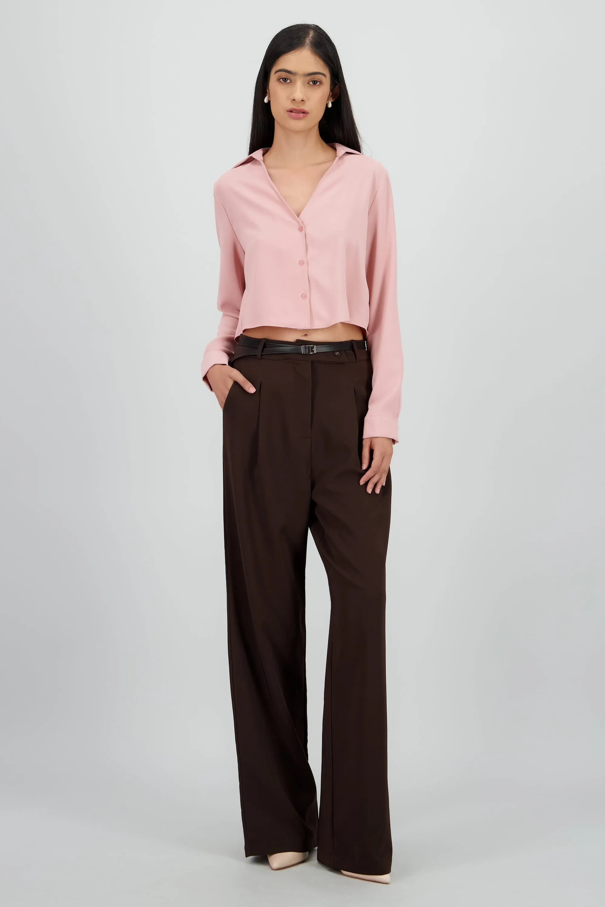 Pantalon cinturon liso sold by Shasa