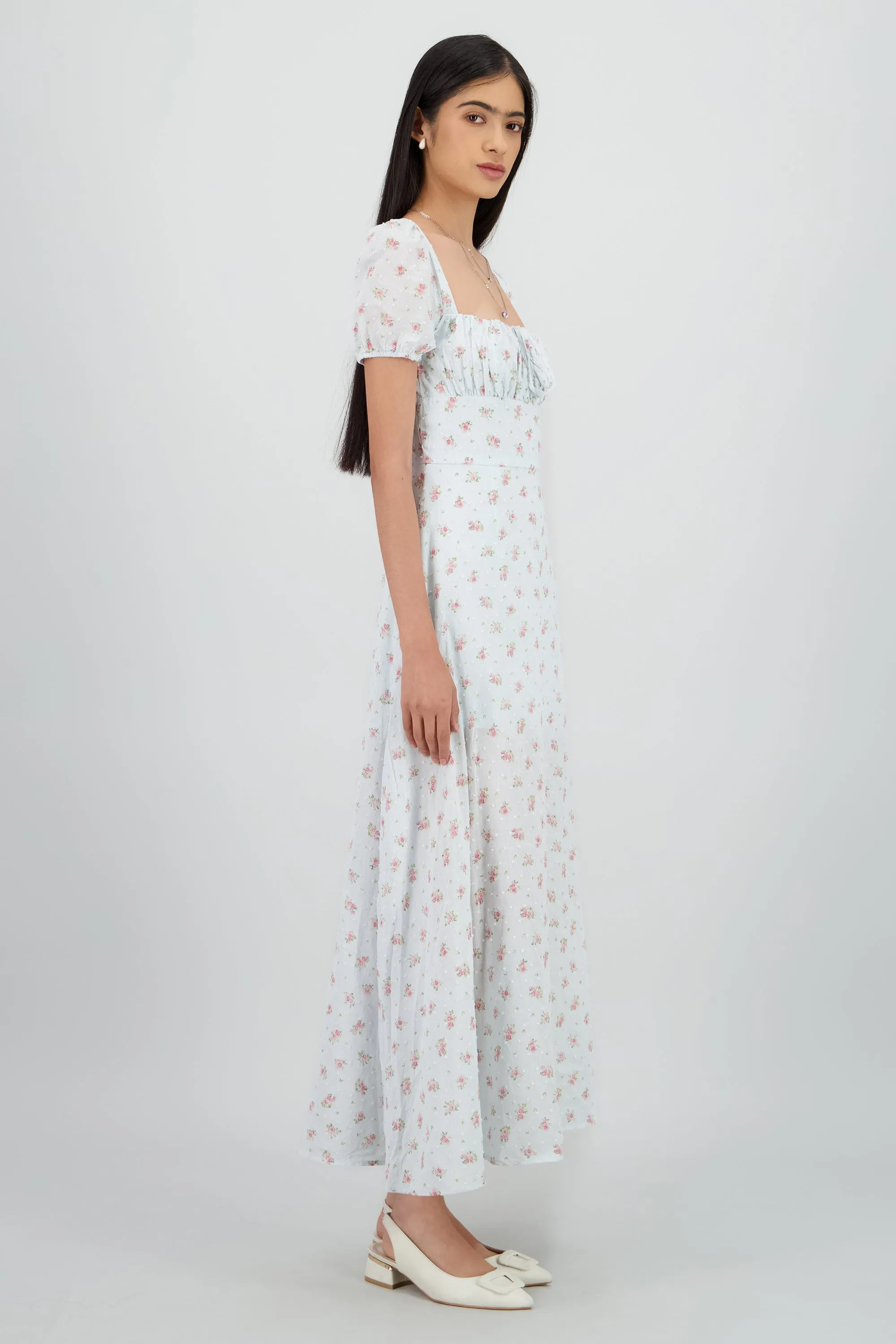 Vestido midi mini flores textura sold by Shasa product image thumbnail 3