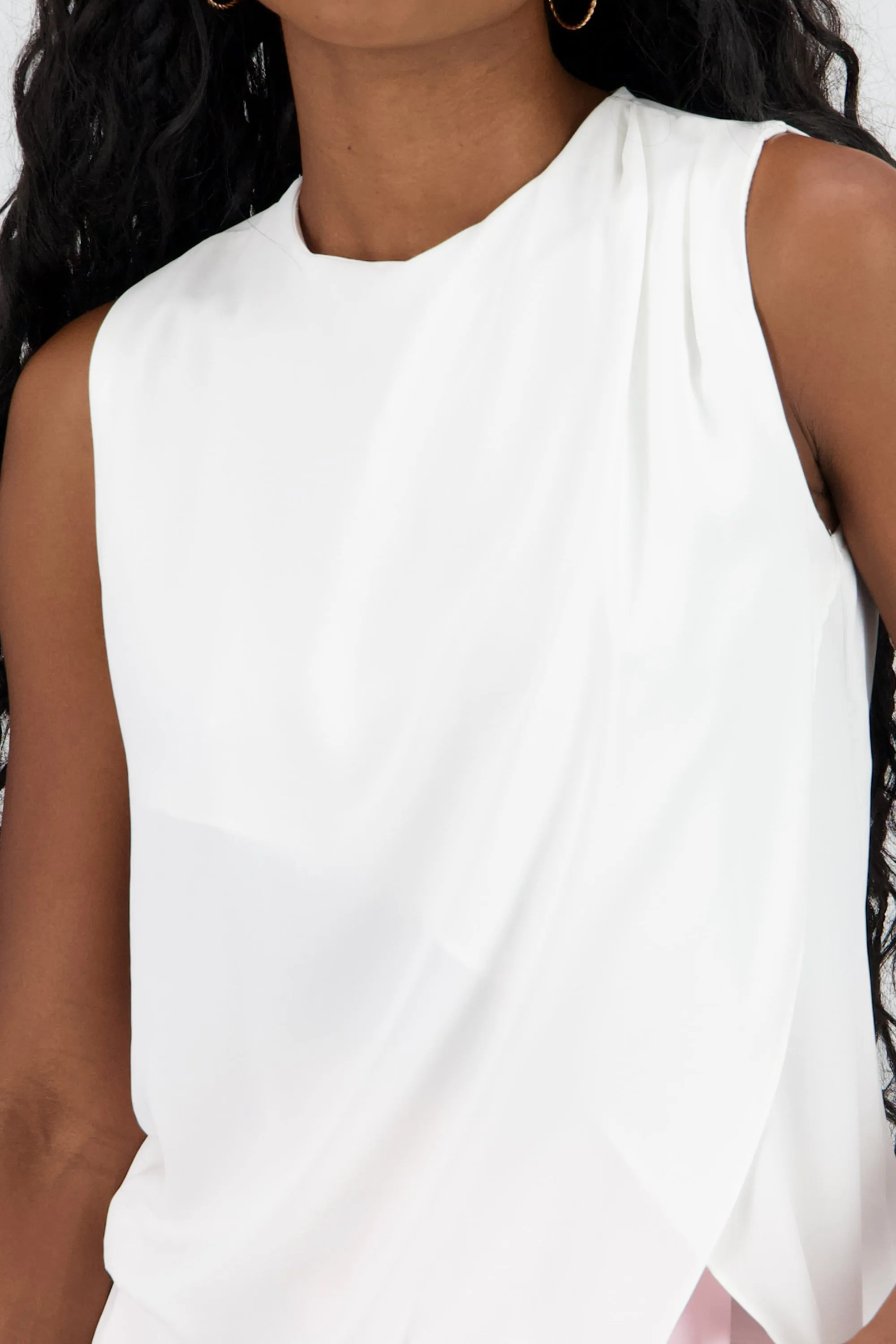 Blusa lisa plisado hombros sold by Shasa product image thumbnail 5