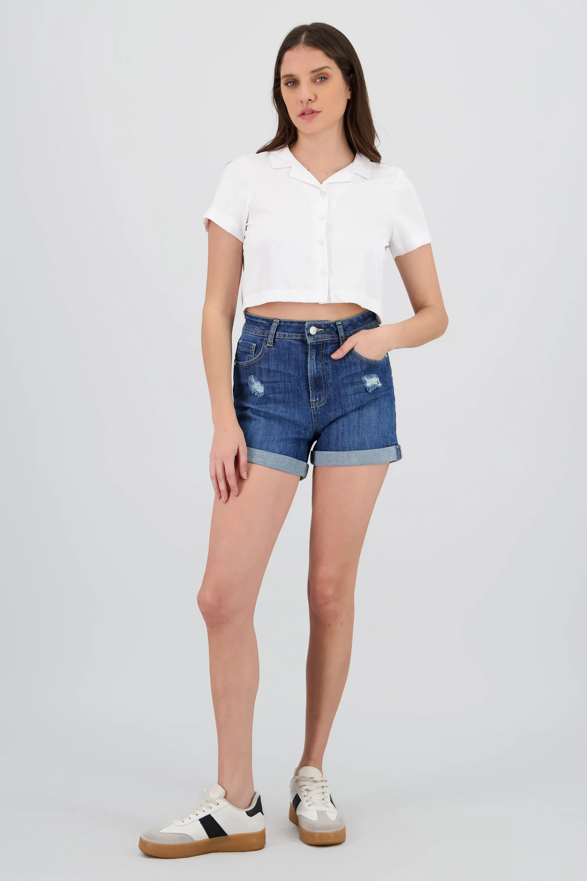 Short básico dobladillo sold by Shasa