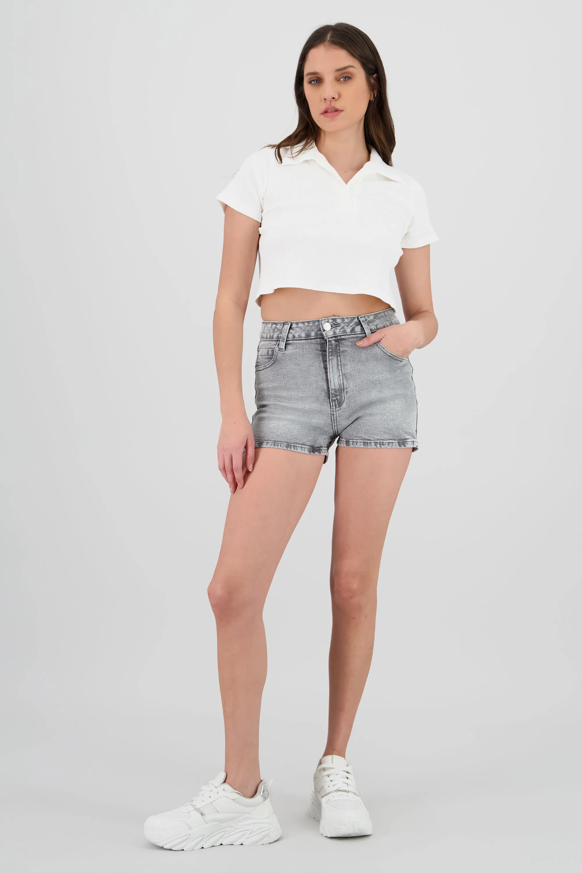 Mini short corte básico sold by Shasa