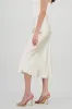 Falda satinada midi lisa sold by Shasa