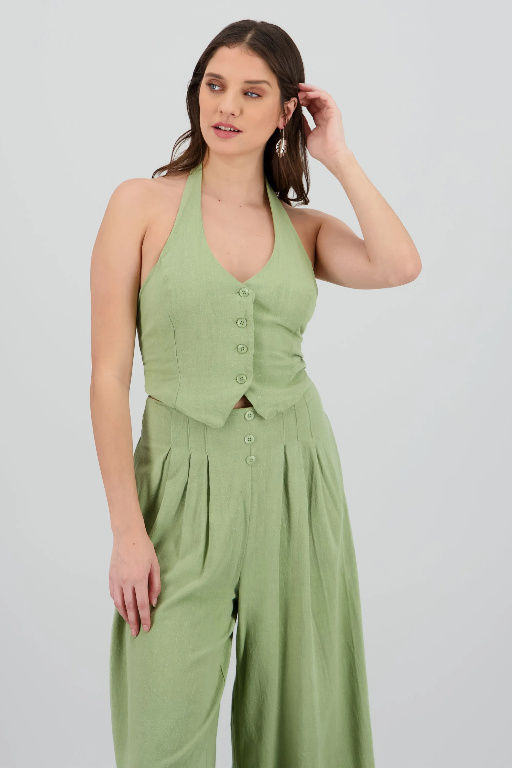 Chaleco halter botones sold by Shasa