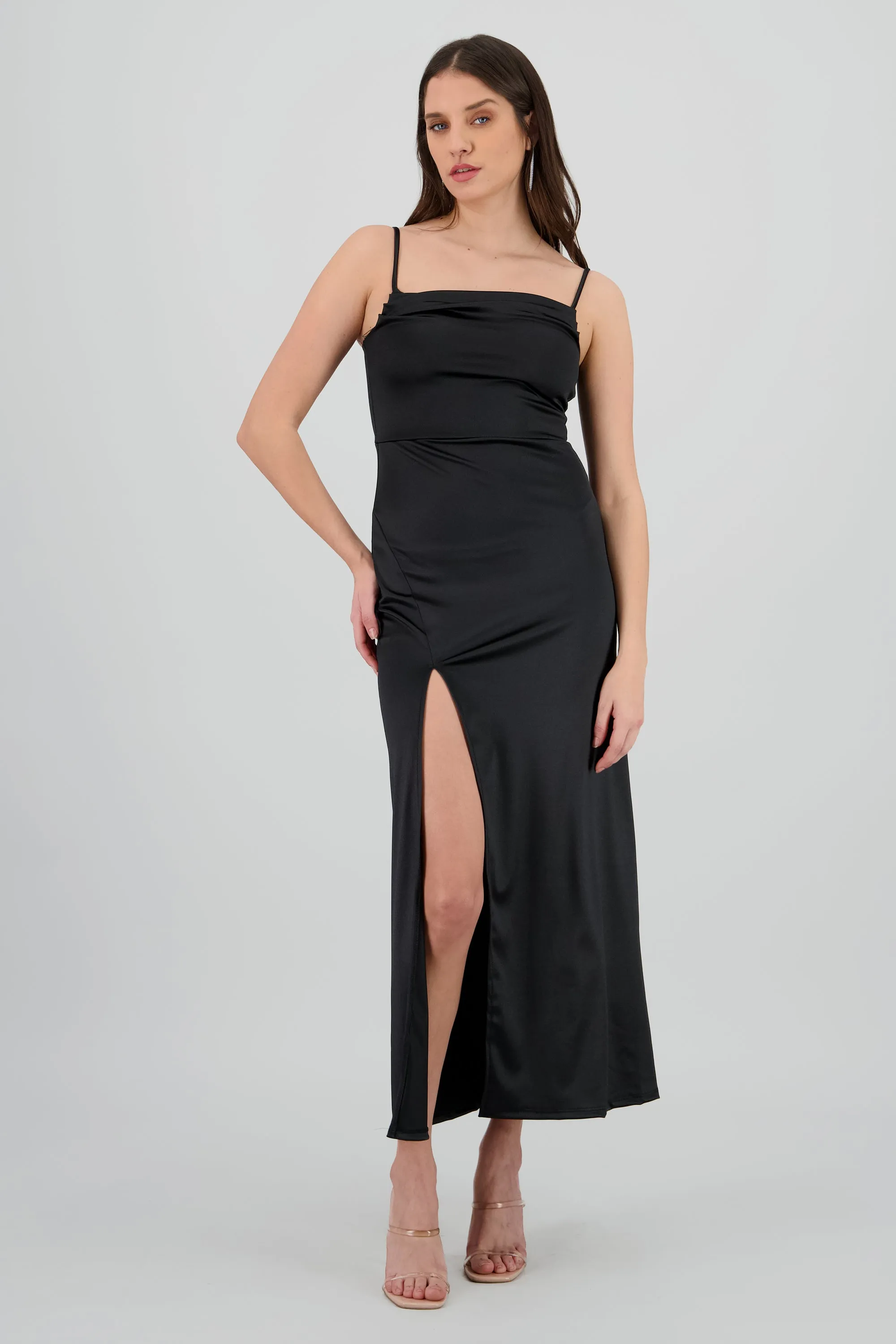 Vestido maxi satin espalda abierta sold by Shasa