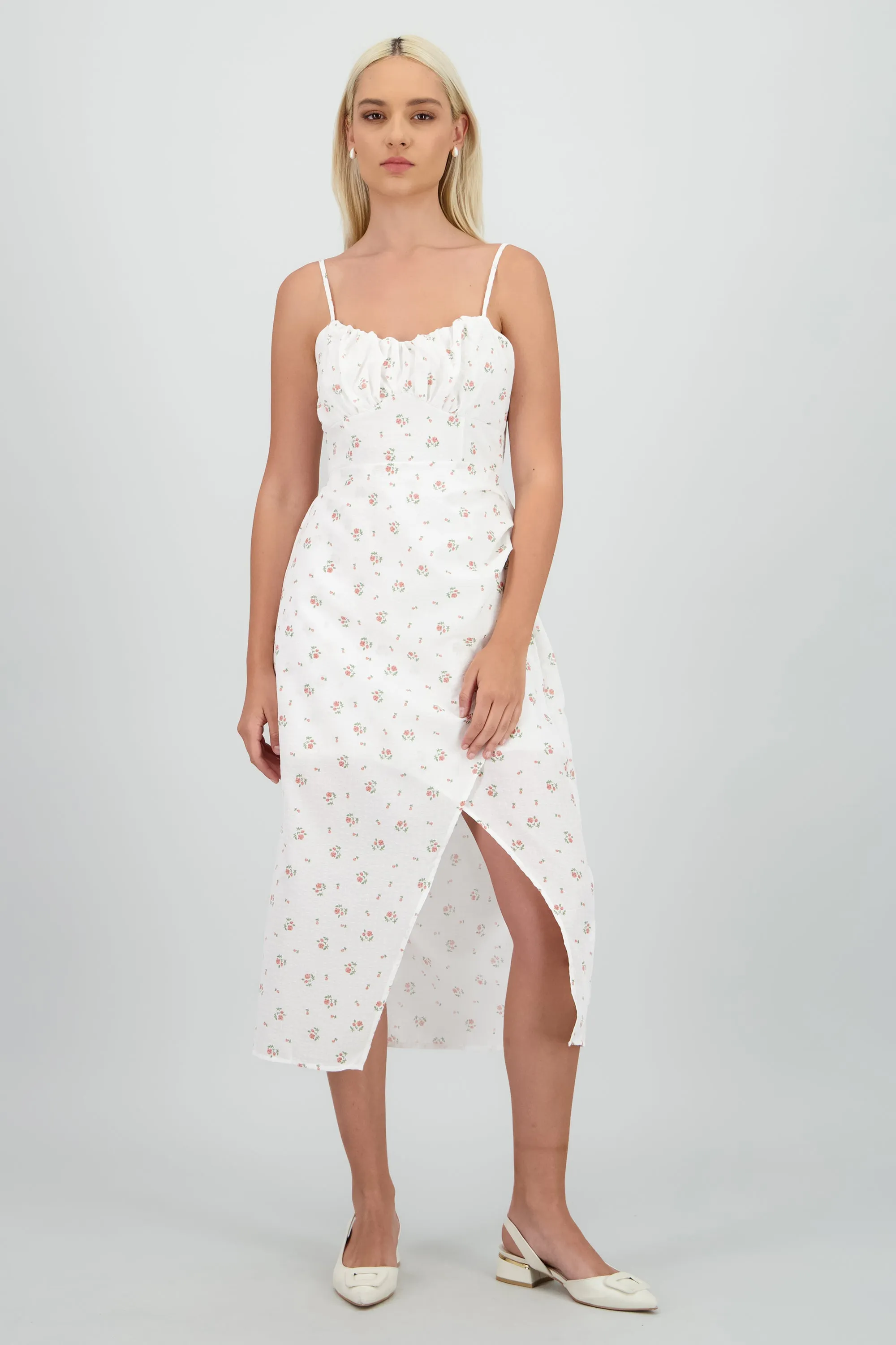 Vestido maxi flores en lino sold by Shasa