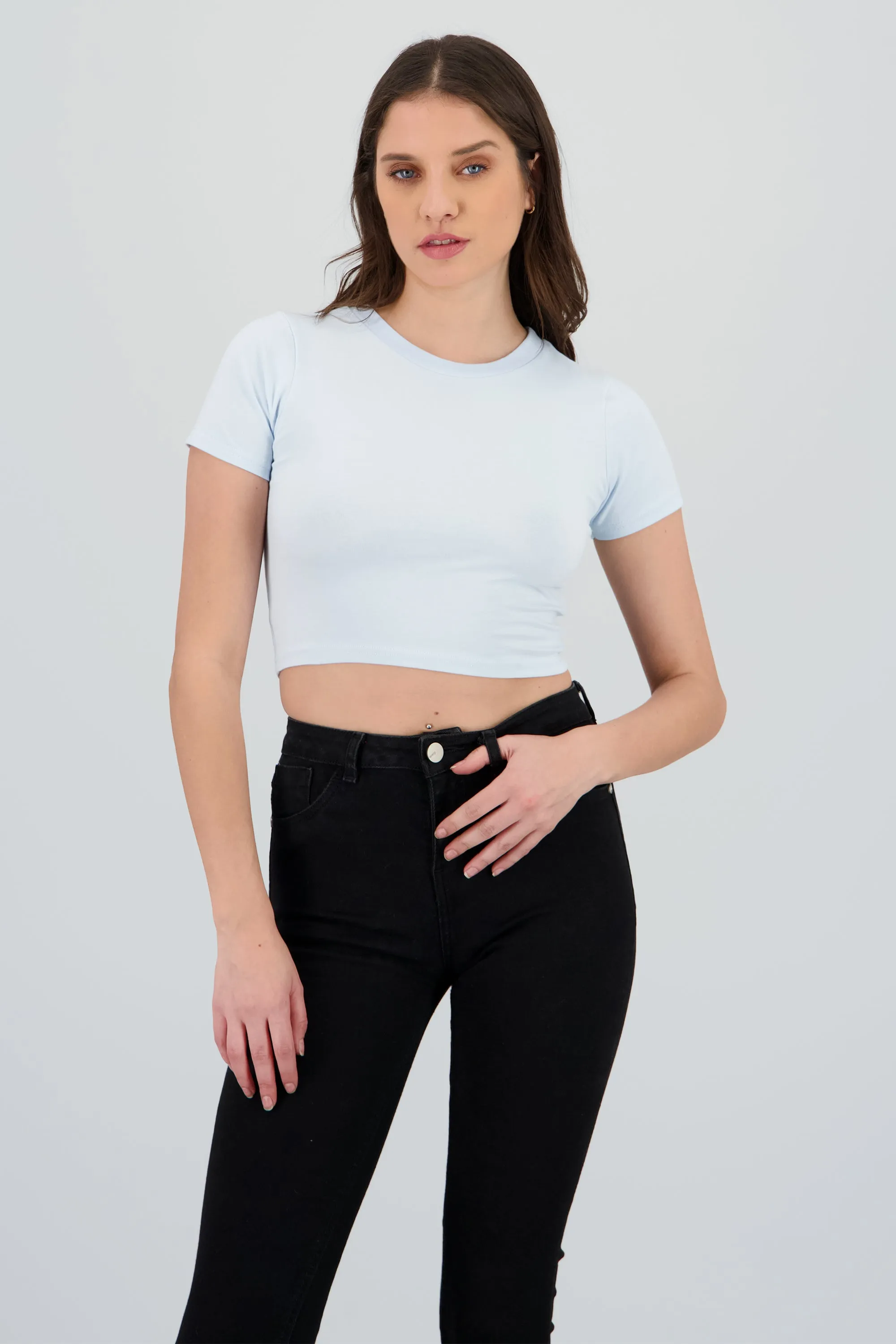 Top de manga corta con cuello redondo sold by Shasa