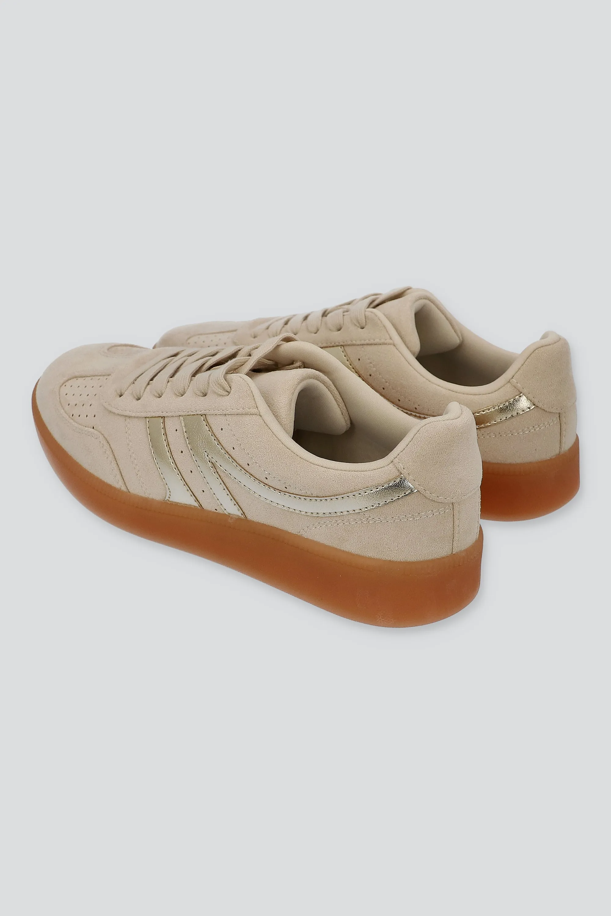 Tenis retro gamucina detalle metálico sold by Shasa product image thumbnail 4