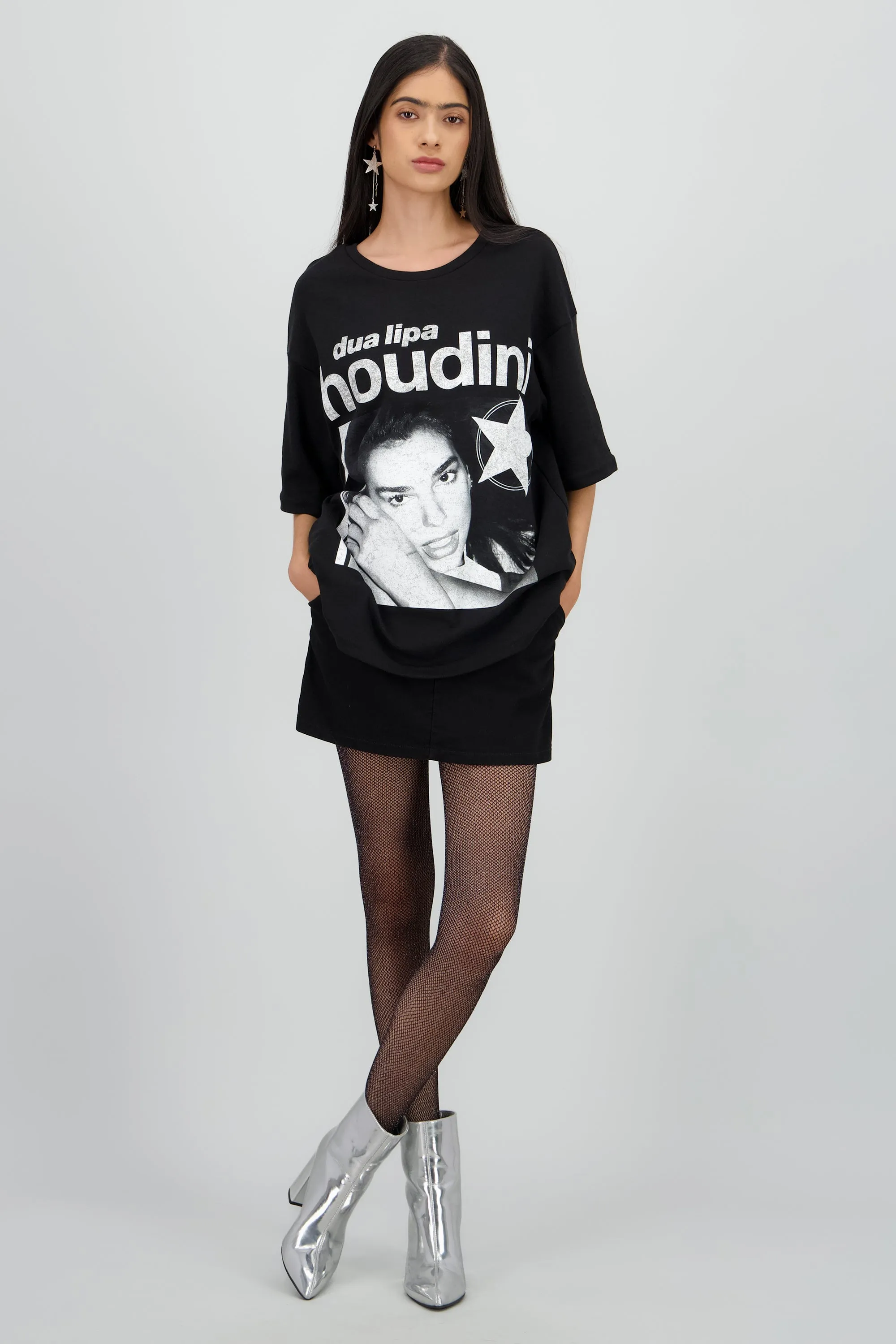 Playera oversized Dua Lipa houdini sold by Shasa