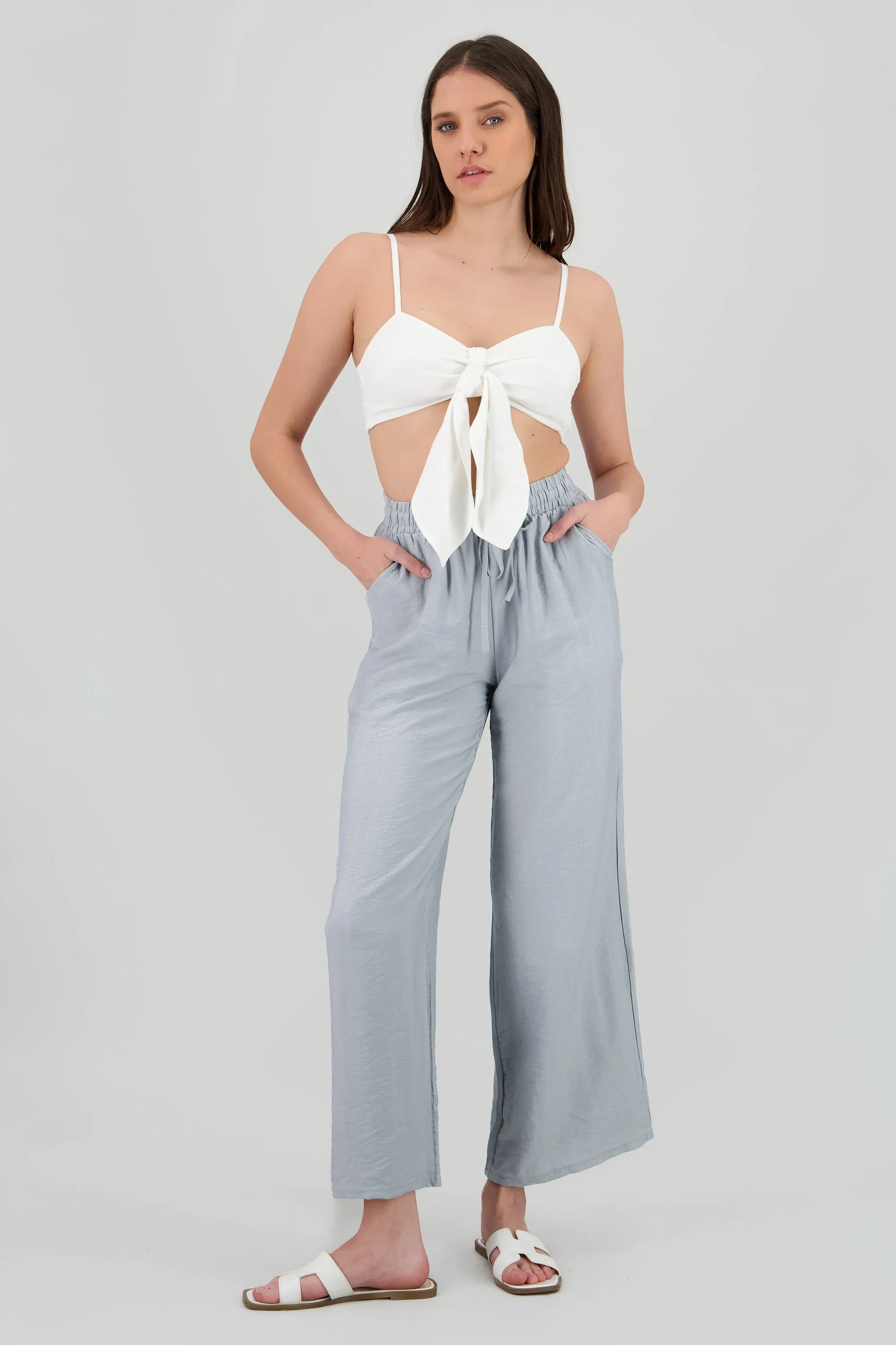 Pantalon amplio con jareta sold by Shasa