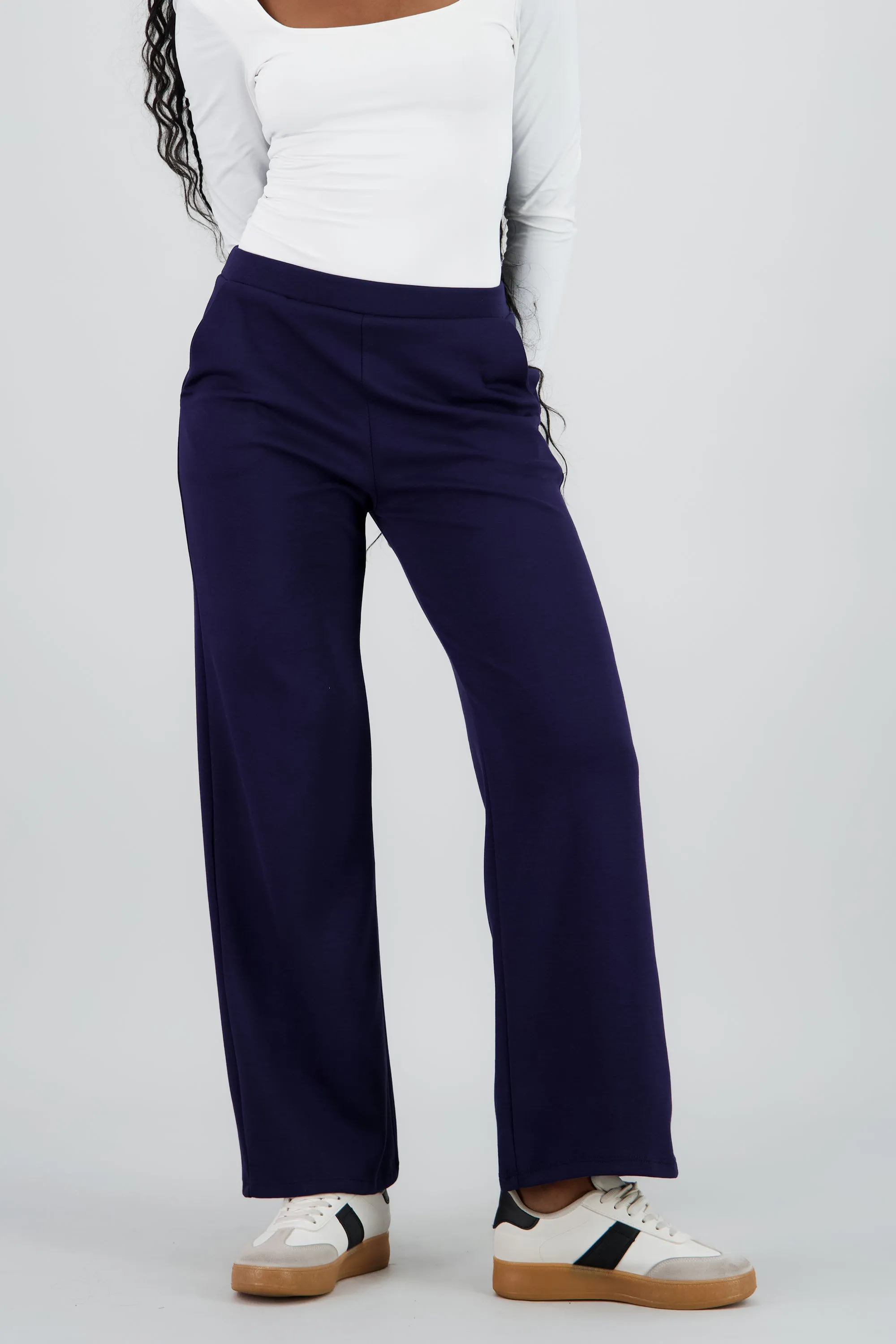 Pantalon amplio liso detalle bolsas sold by Shasa product image thumbnail 2