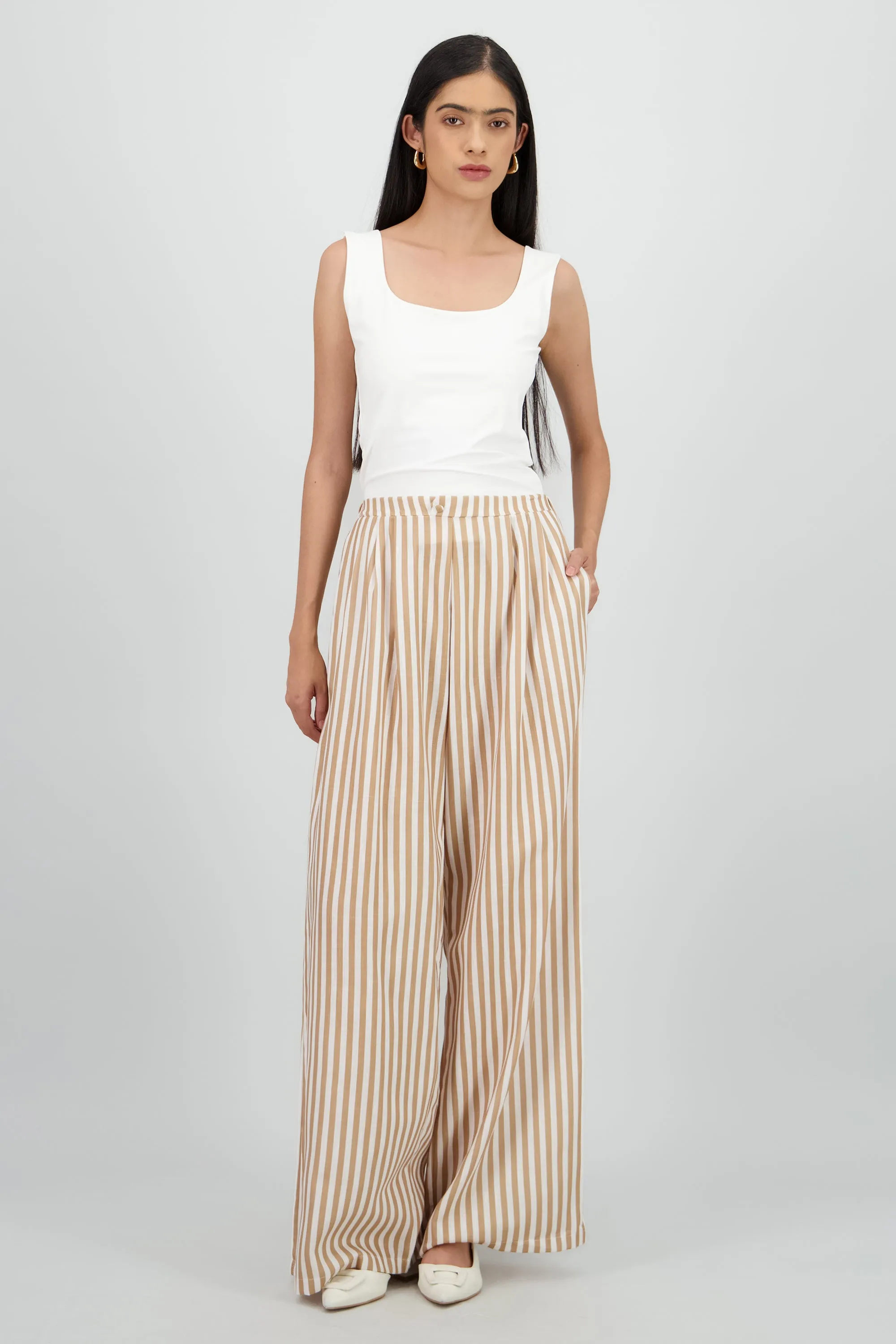 Pantalon lino rayas sold by Shasa