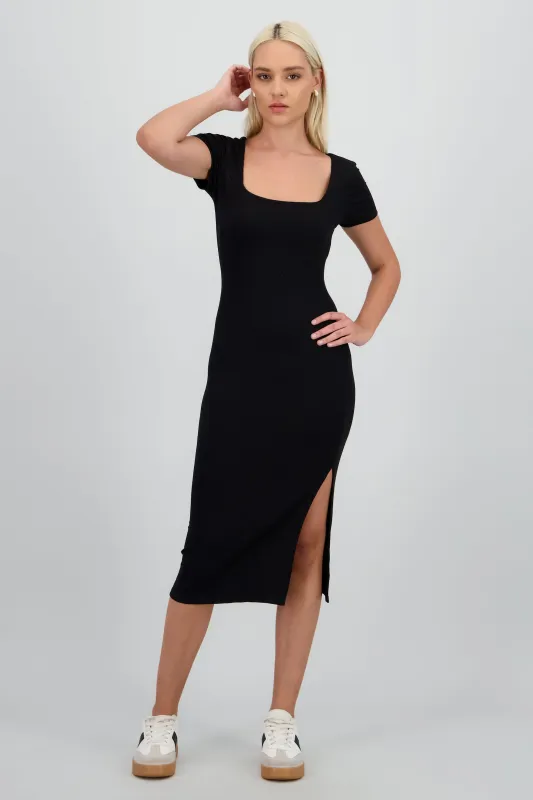 Vestido maxi escote cuadrado sold by Shasa