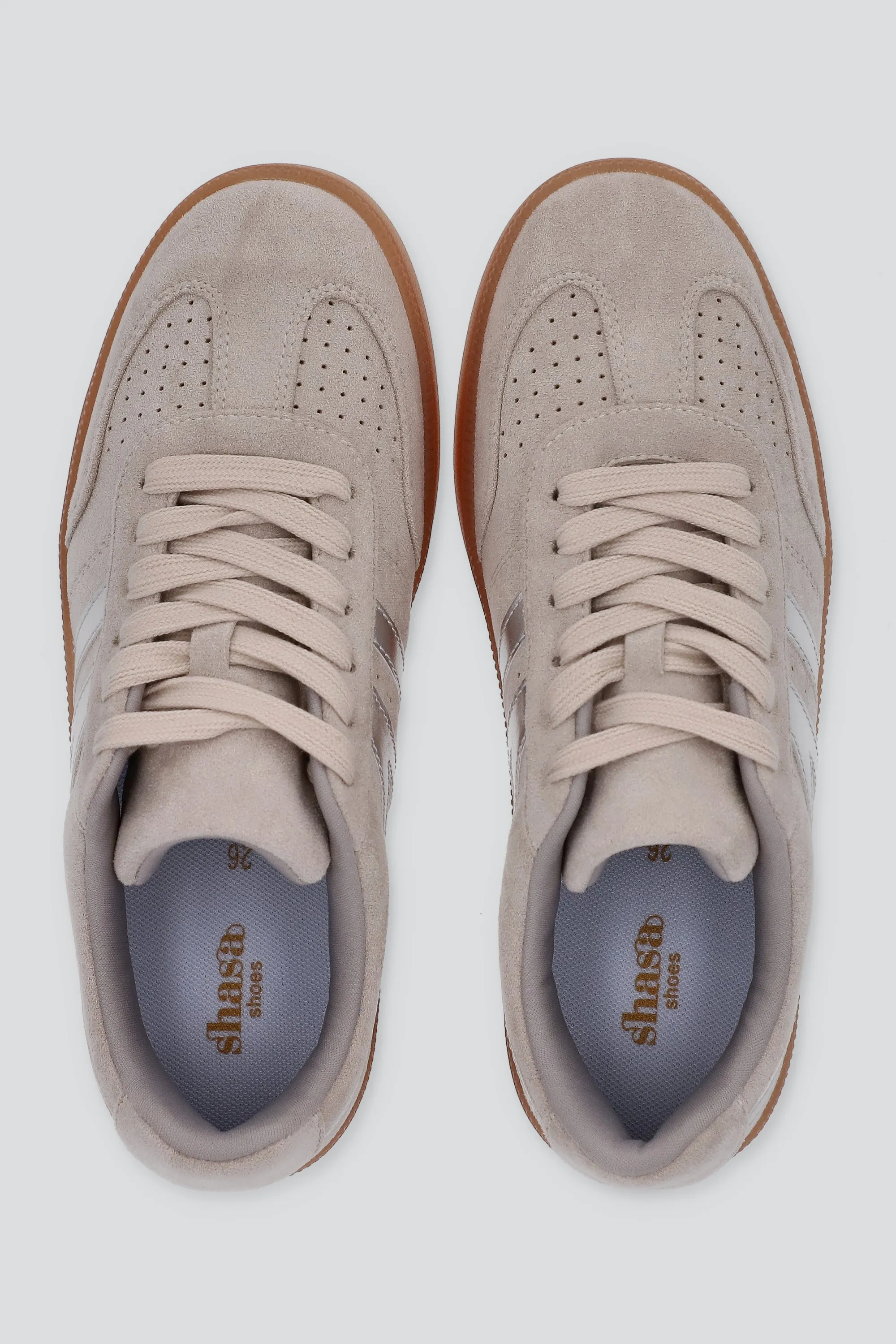 Tenis retro gamucina detalle metálico sold by Shasa product image thumbnail 2