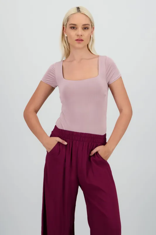 Body manga corta escote cuadrado sold by Shasa