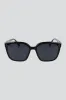 Lentes de sol oversize detalle metalico sold by Shasa