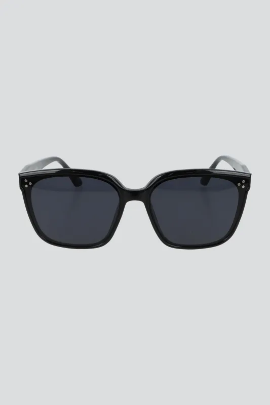 Lentes de sol oversize detalle metalico sold by Shasa